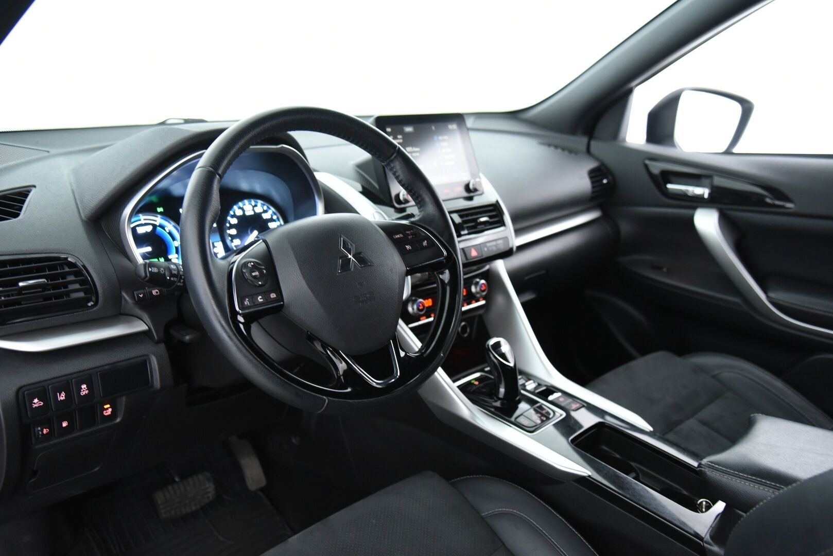 Mitsubishi ECLIPSE CROSS 2022 2.4 PHEV Invite plus 4WD / P. Kamera / LED- Ajovalot / Vakkari - 1. Om - Suomi-auto / Merkkiliikkeen huoltohistoria 