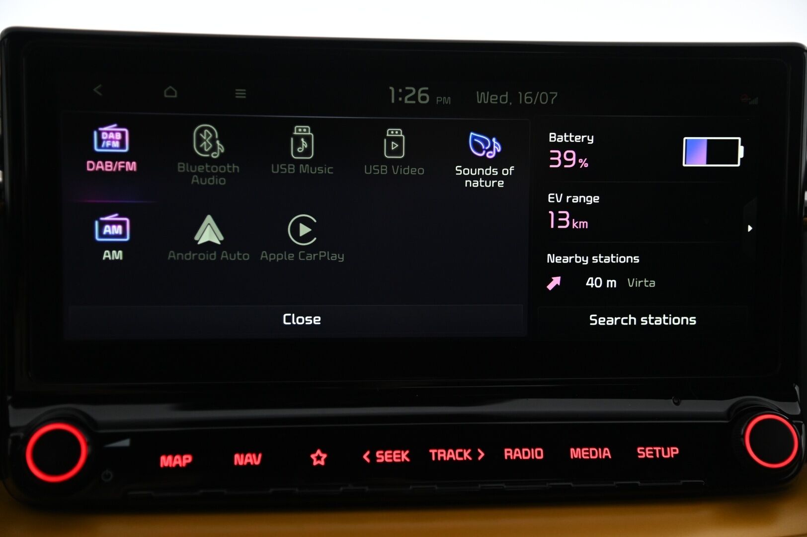 Kia XCeed 2022 1,6 GDI Plug-In Hybrid Business Premium Edition DCT **Yellow Pack / Adapt.vakkari / Muistipenkki / P.kamera / Navi** - Suomi-auto / Merkkihuollettu / Puolinahat / Sähköluukku / KeylessGo / LED / Penkinlämmittimet takana / Digimittaristo / Lohkolämmitin