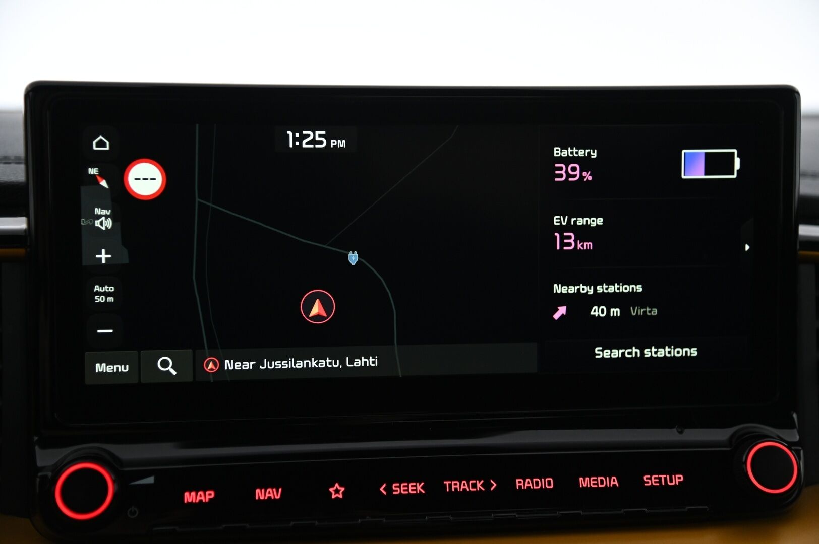 Kia XCeed 2022 1,6 GDI Plug-In Hybrid Business Premium Edition DCT **Yellow Pack / Adapt.vakkari / Muistipenkki / P.kamera / Navi** - Suomi-auto / Merkkihuollettu / Puolinahat / Sähköluukku / KeylessGo / LED / Penkinlämmittimet takana / Digimittaristo / Lohkolämmitin