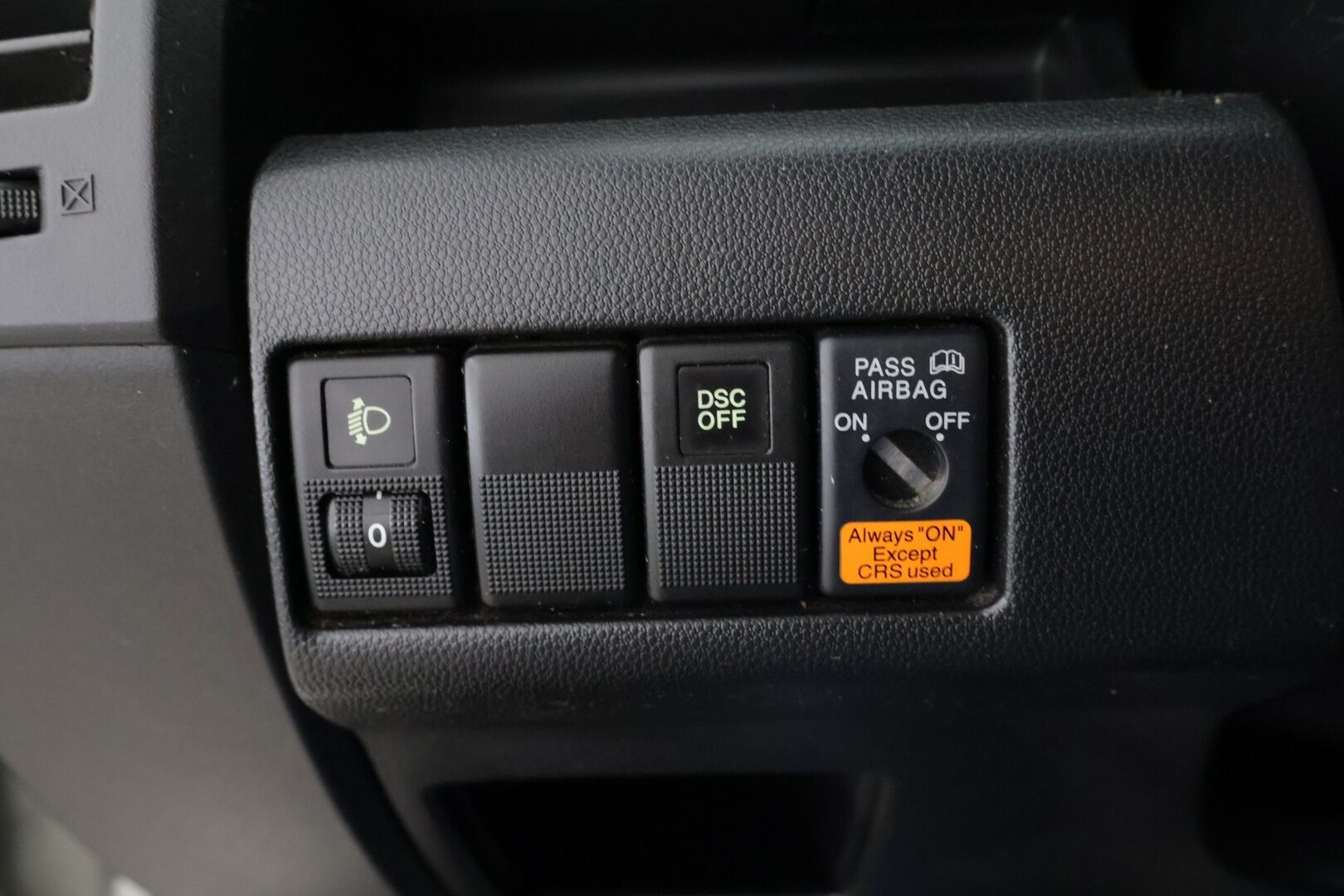 Mazda 5 2006 MPV 2,0 Elegance 5MT 5d H29 - YritysOutlet - myydään vain yrityksille!! - *Koukku / Lohkolämmitin sisäpistokkeella*