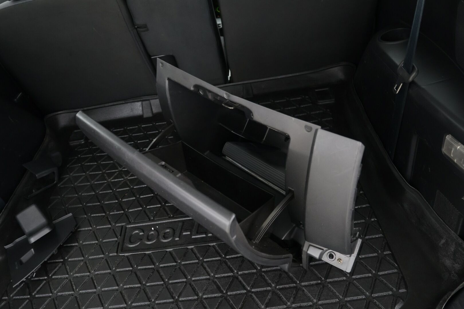 Mazda 5 2006 MPV 2,0 Elegance 5MT 5d H29 - YritysOutlet - myydään vain yrityksille!! - *Koukku / Lohkolämmitin sisäpistokkeella*