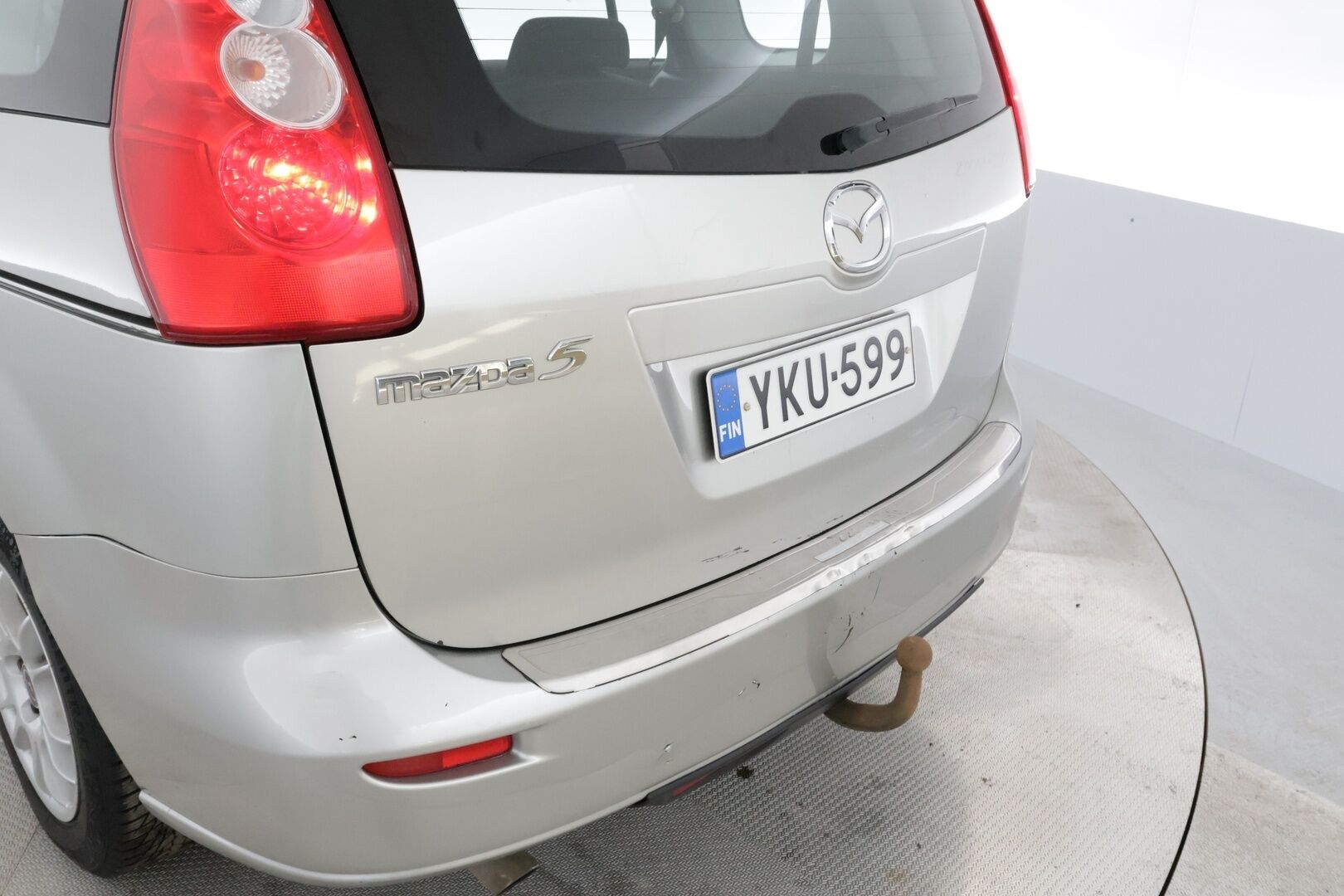 Mazda 5 2006 MPV 2,0 Elegance 5MT 5d H29 - YritysOutlet - myydään vain yrityksille!! - *Koukku / Lohkolämmitin sisäpistokkeella*