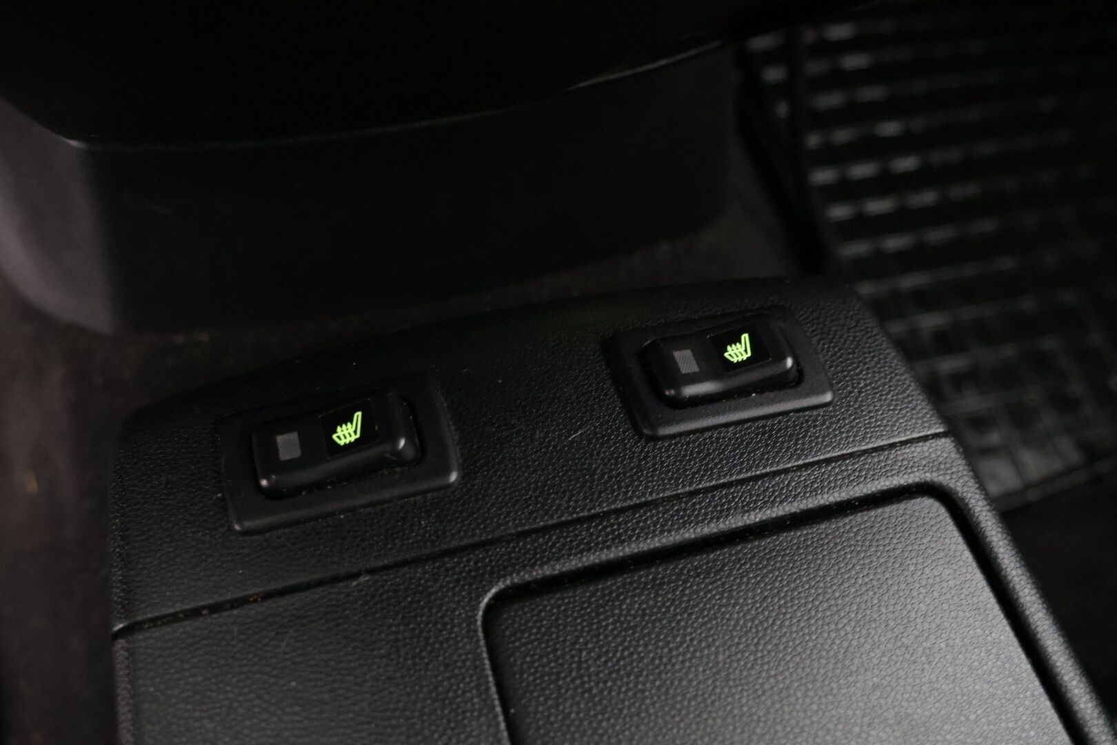 Mazda 5 2006 MPV 2,0 Elegance 5MT 5d H29 - YritysOutlet - myydään vain yrityksille!! - *Koukku / Lohkolämmitin sisäpistokkeella*