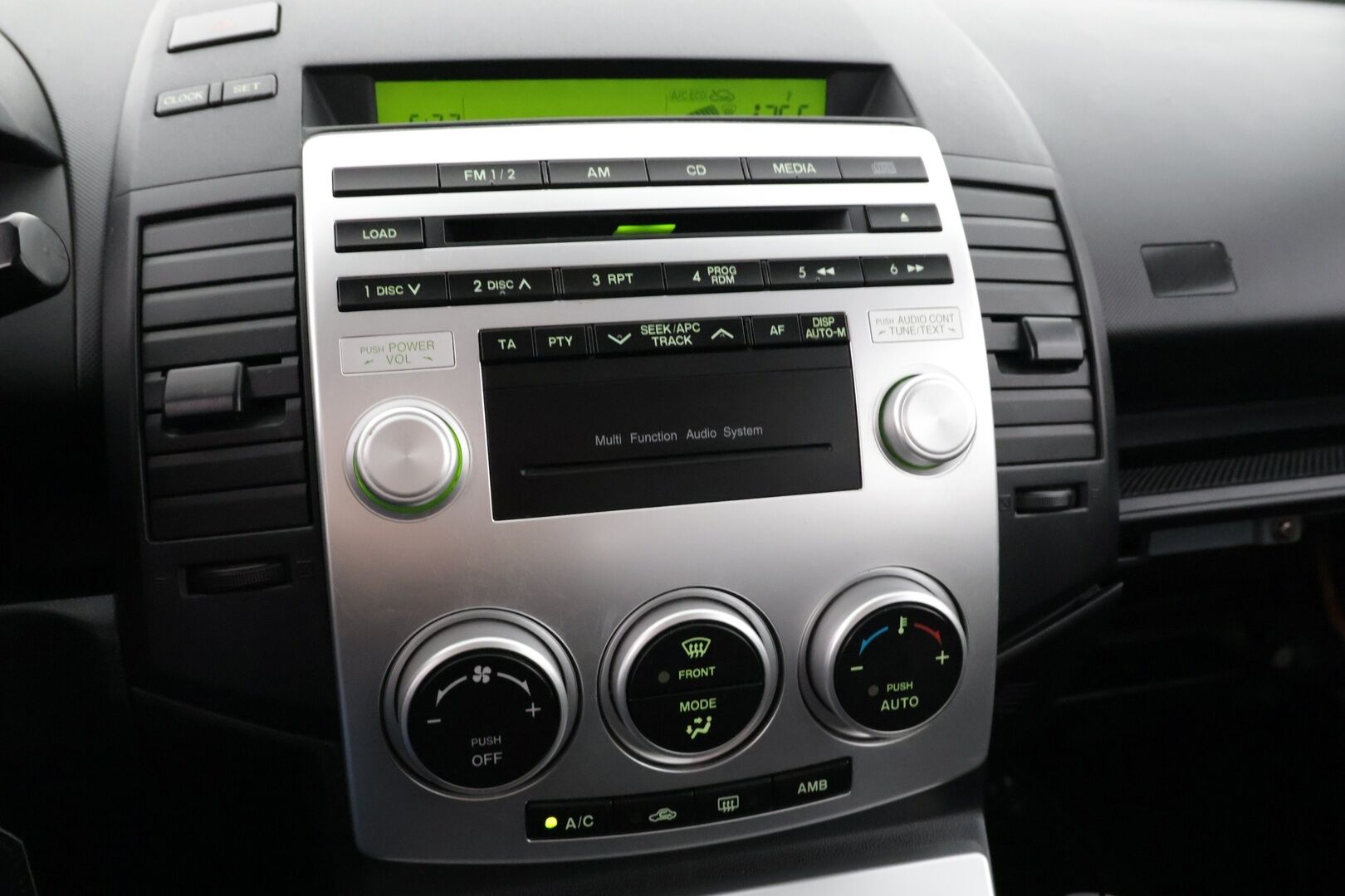 Mazda 5 2006 MPV 2,0 Elegance 5MT 5d H29 - YritysOutlet - myydään vain yrityksille!! - *Koukku / Lohkolämmitin sisäpistokkeella*