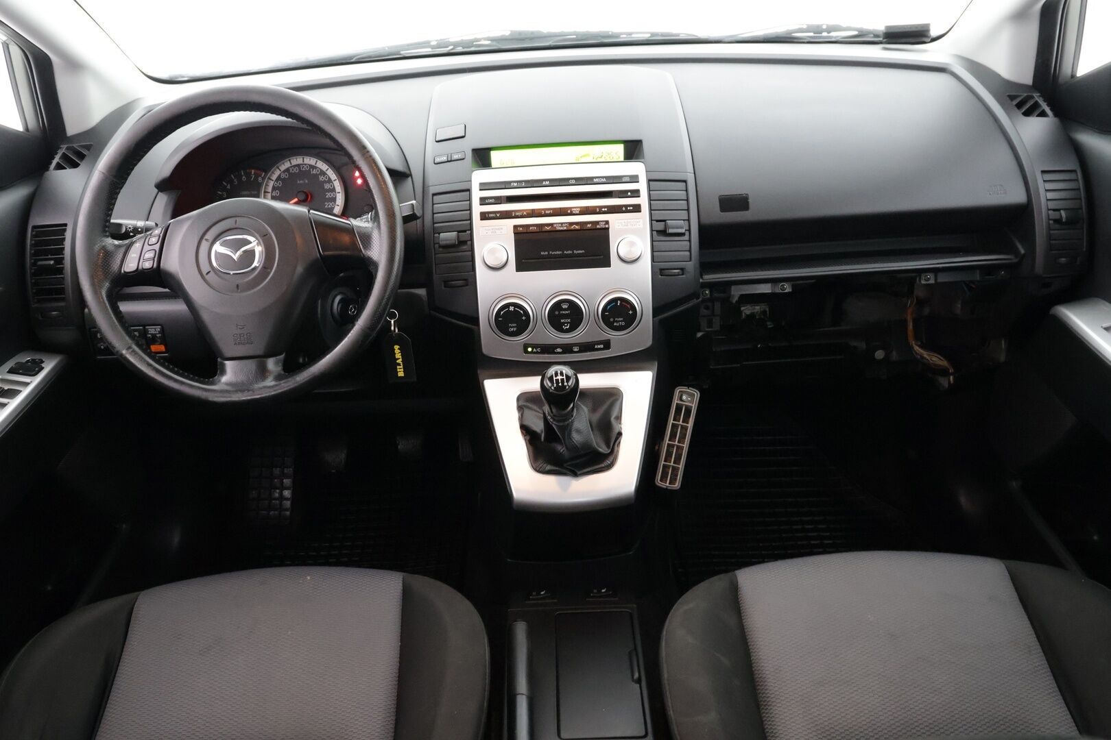 Mazda 5 2006 MPV 2,0 Elegance 5MT 5d H29 - YritysOutlet - myydään vain yrityksille!! - *Koukku / Lohkolämmitin sisäpistokkeella*