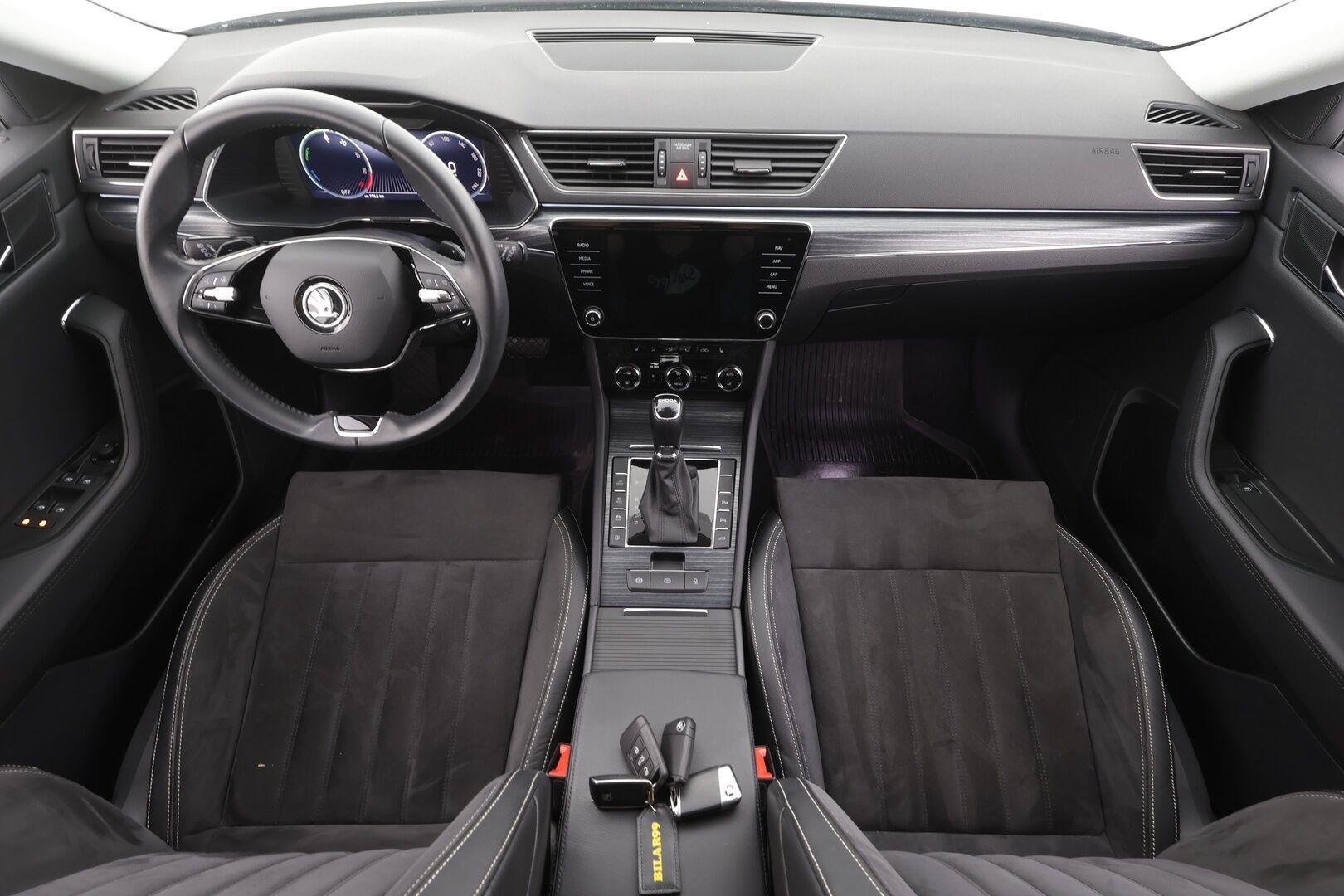 Skoda Superb 2022 Combi 1.4 TSI PHEV Style iV DSG Autom - | ACC | Webasto | Koukku | Muistipenkit | LED | P.Kamera | Keyless | 1.Om Suomi-auto | Kahdet Renkaat |