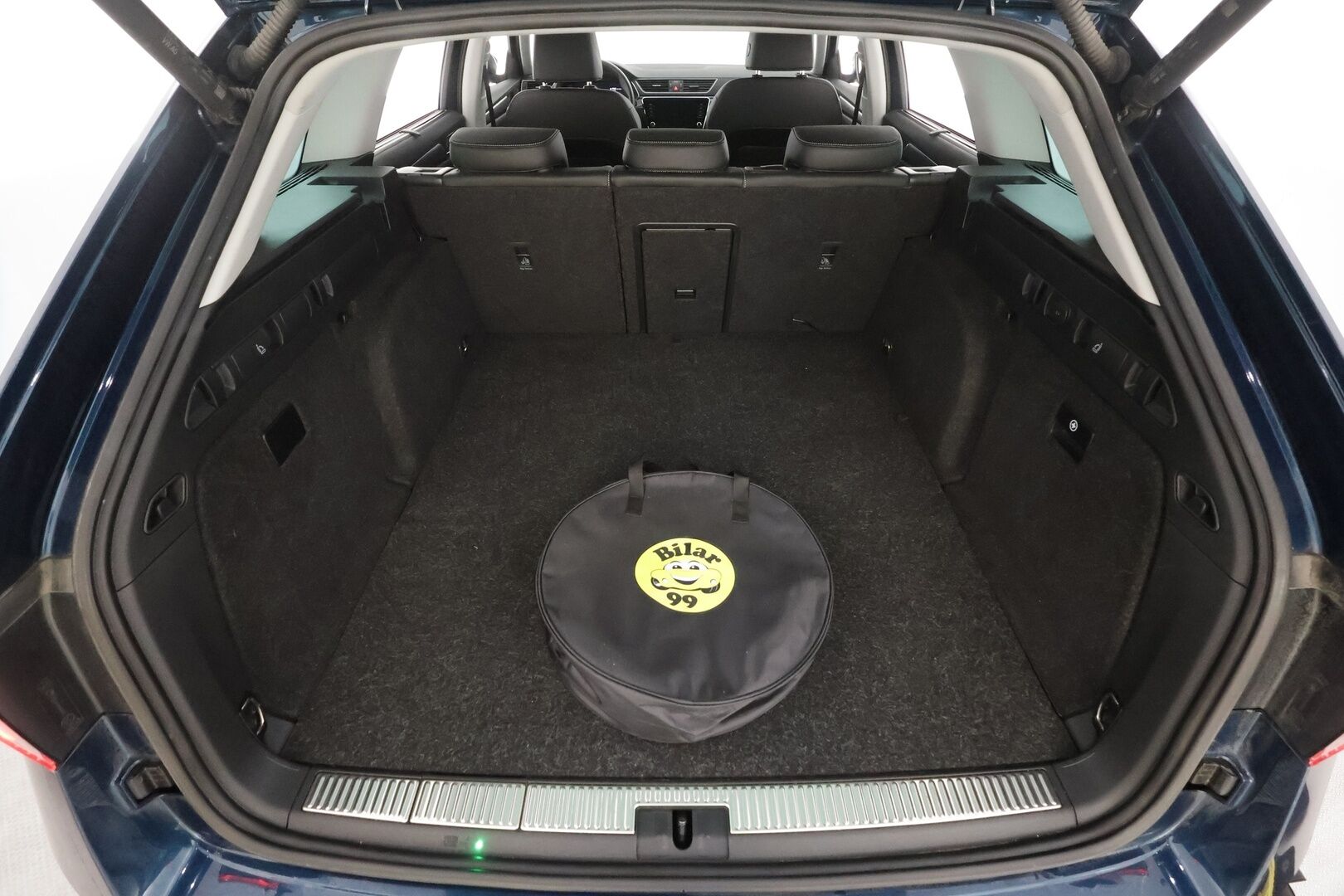 Skoda Superb 2022 Combi 1.4 TSI PHEV Style iV DSG Autom - | ACC | Webasto | Koukku | Muistipenkit | LED | P.Kamera | Keyless | 1.Om Suomi-auto | Kahdet Renkaat |