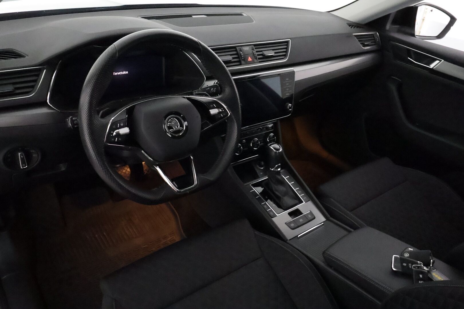 Skoda Superb 2022 2.0 TDI 150 Ambition BusinessLine DSG Aut. **Webasto / LED / Digimittaristo / Koukku / Vakkari / P.kamera** - 1-om Suomi-auto / Kahdet Renkaat / Merkkihuollettu!
