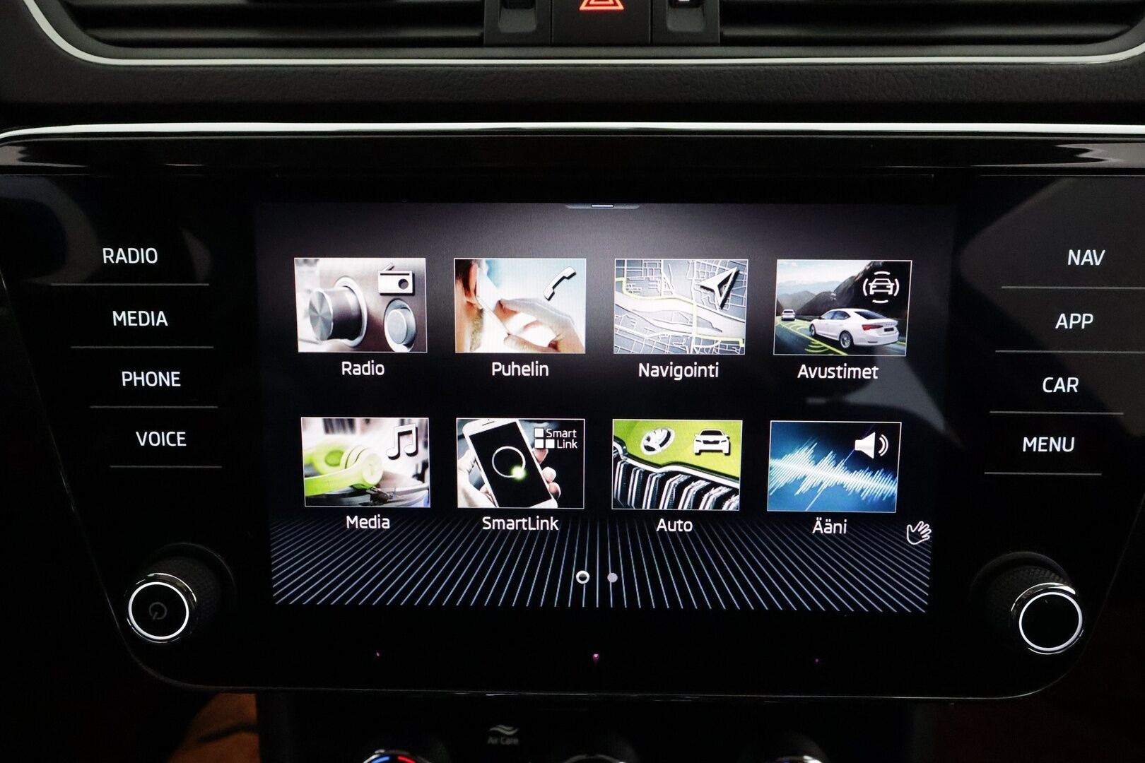 Skoda Superb 2022 2.0 TDI 150 Ambition BusinessLine DSG Aut. **Webasto / LED / Digimittaristo / Koukku / Vakkari / P.kamera** - 1-om Suomi-auto / Kahdet Renkaat / Merkkihuollettu!