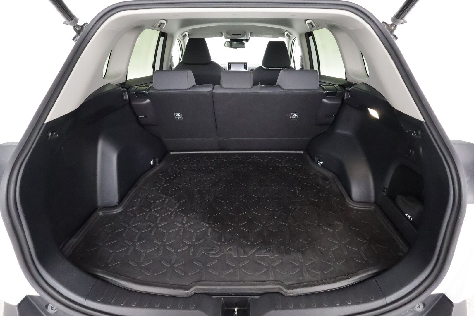 Toyota RAV4 2022 2,5 Hybrid Plus Edition - | ACC | Koukku | Navi | P.kamera ja tutkat | Keyless | Apple & Android | Lämm. ratti ja tuulilasi | LTA | RSA | Merkkihuollot | 1-om suomiauto | 