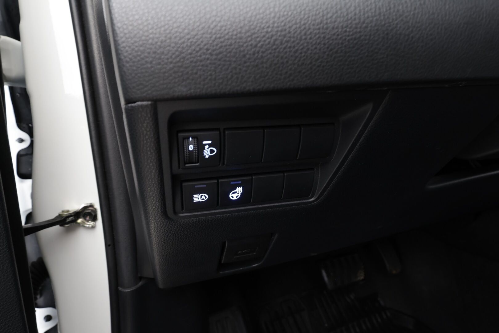 Toyota Yaris 2022 1,5 Hybrid Active * ACC / Kaistavahti / Navi / P.Kamera / Apple&Android / Keyless / Ratinlämmitin / 2x Renkaat / ALV * - Suomi-auto / Merkkihuollettu - HULLUT AVAJAISHULINAT KORKOTARJOUS 3,29 %