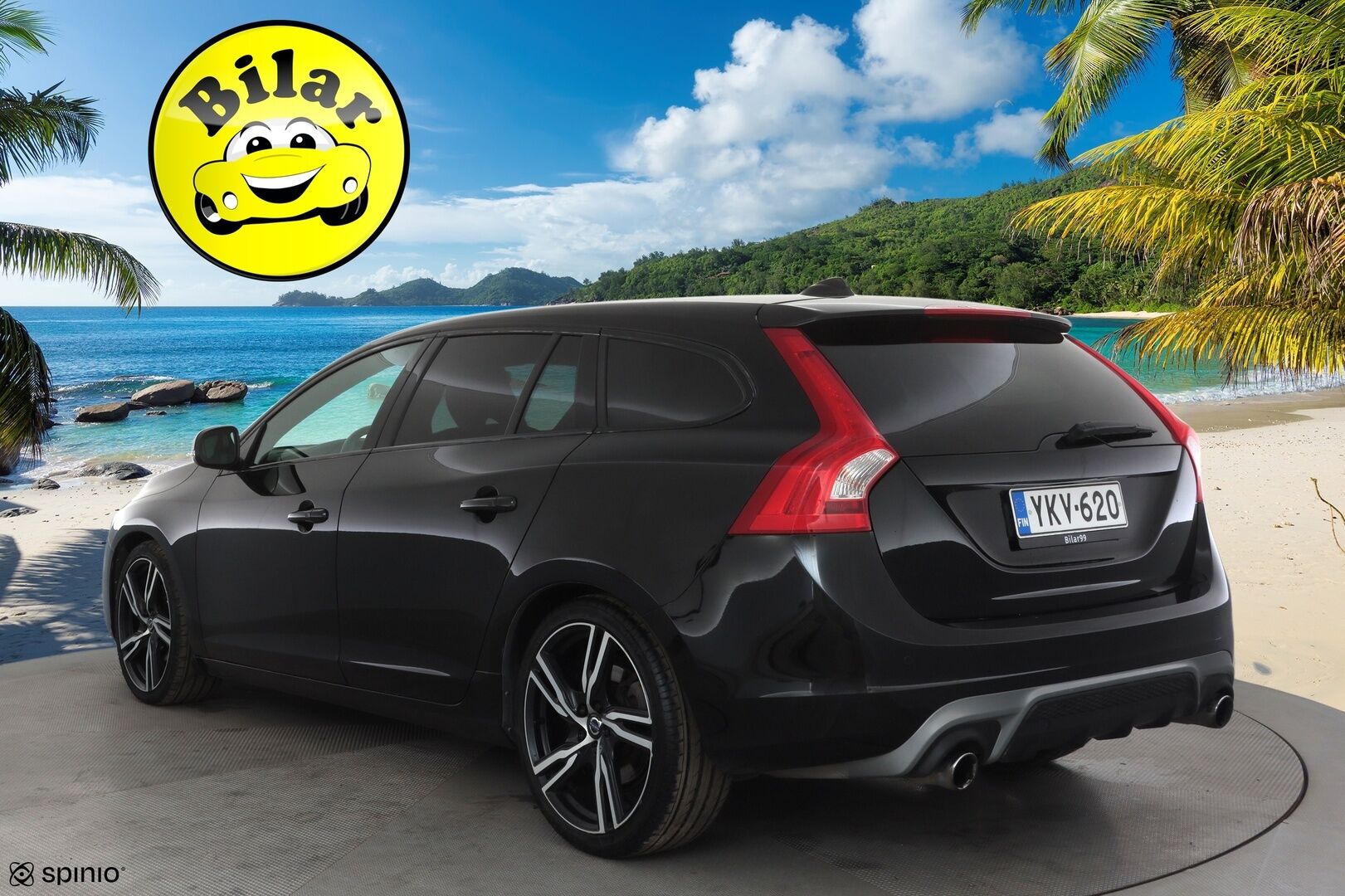 Volvo V60 2017 T5 R-Design aut * Webasto / Vakkari / Xenon / P.Tutkat / Muistipenkki / Navi / Keyless * - Kahdet renkaat aluvanteilla