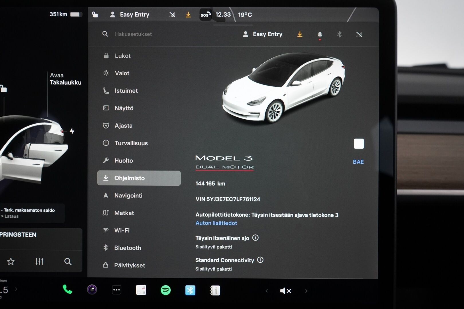 Tesla Model 3 2020 Performance Dual Motor AWD * FSD / Premium Audio / Lasikatto * - Täysin itsenäinen ajo FSD / Kahdet renkaat