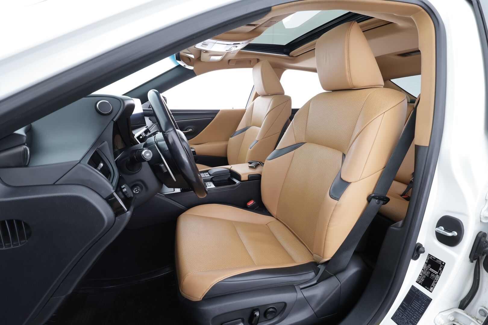 Lexus ES300 2022 300h Business Edition * ACC / P.kamera / Lasikattoluukku / Ruskeat nahat / Sähköpenkit / Navi / LED / Keyless * - Suomi-auto / Kahdet renkaat aluvanteilla / Merkkihuollettu