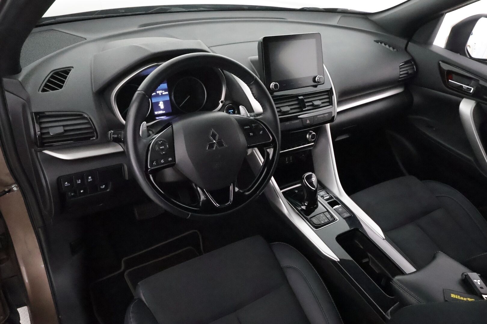 Mitsubishi Eclipse Cross 2022 2.4 PHEV Invite 4WD **1-om Suomi-auto / Merkkihuollettu / P.kamera / Keyless / Kaistavahti / LED valot**