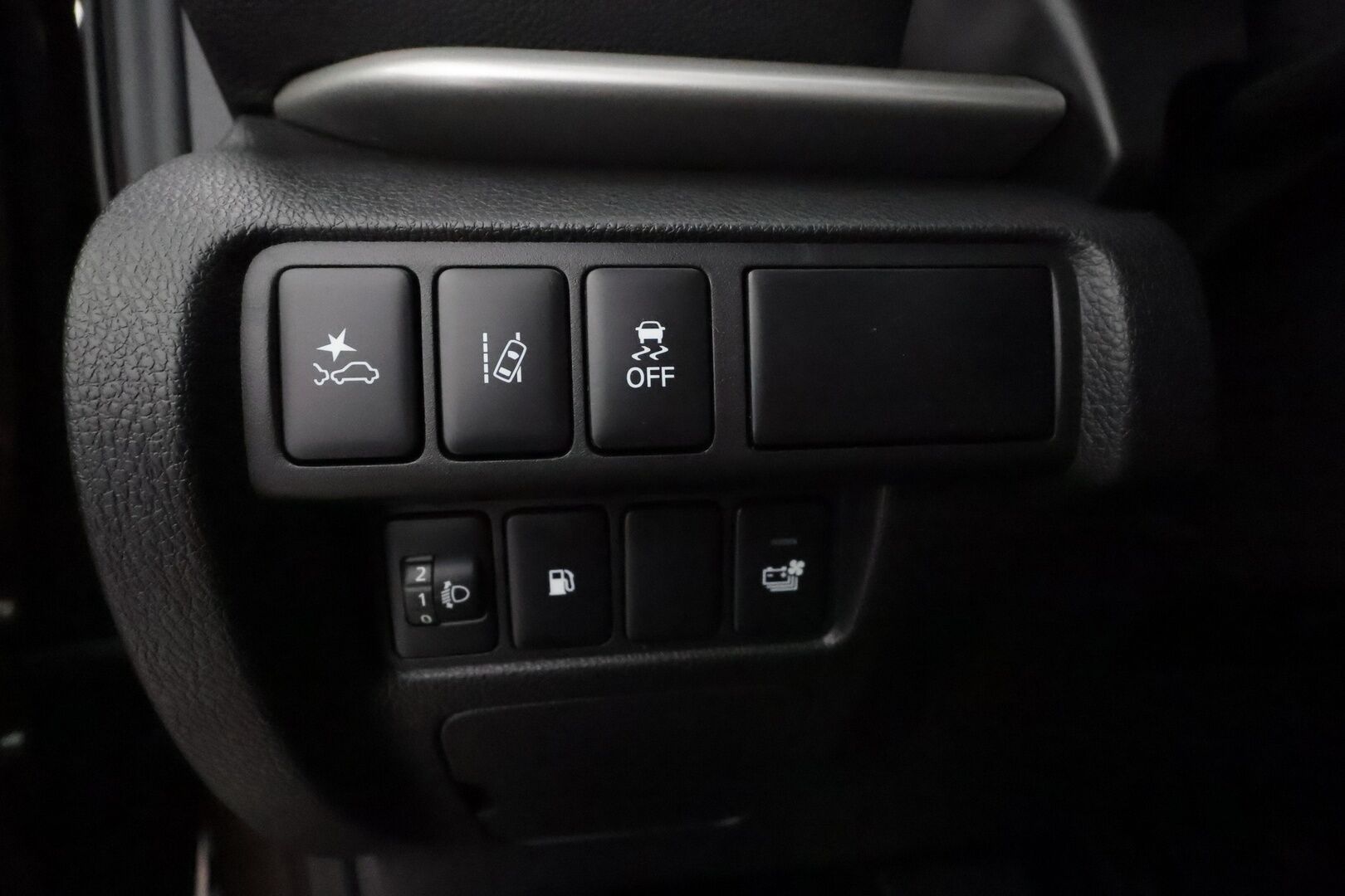 Mitsubishi Eclipse Cross 2022 2.4 PHEV Invite 4WD **1-om Suomi-auto / Merkkihuollettu / P.kamera / Keyless / Kaistavahti / LED valot**