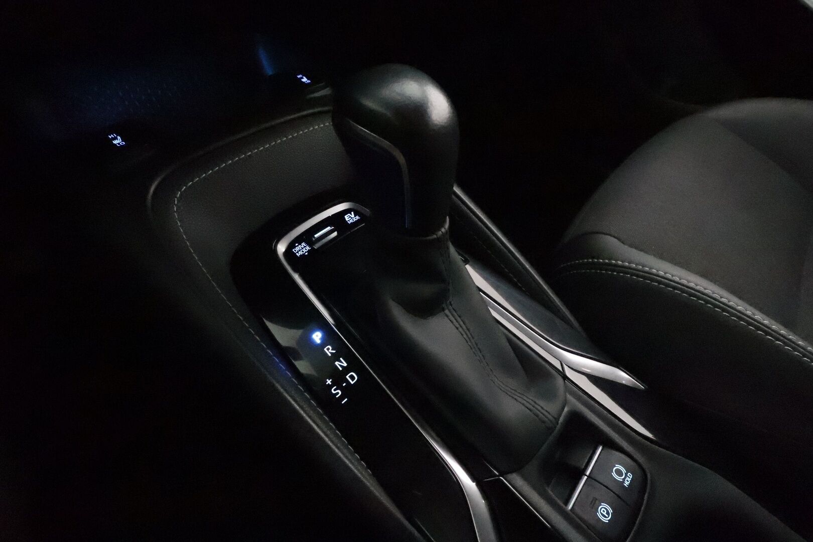 Toyota Corolla 2022 Touring Sports 2,0 Hybrid Prestige Edition **Adapt.Vakkari / LED-valot / P.Kamera / Navi / Kaistavahti / Keyless** - Suomi-auto / Kahdet Renkaat / Merkkihuollettu!