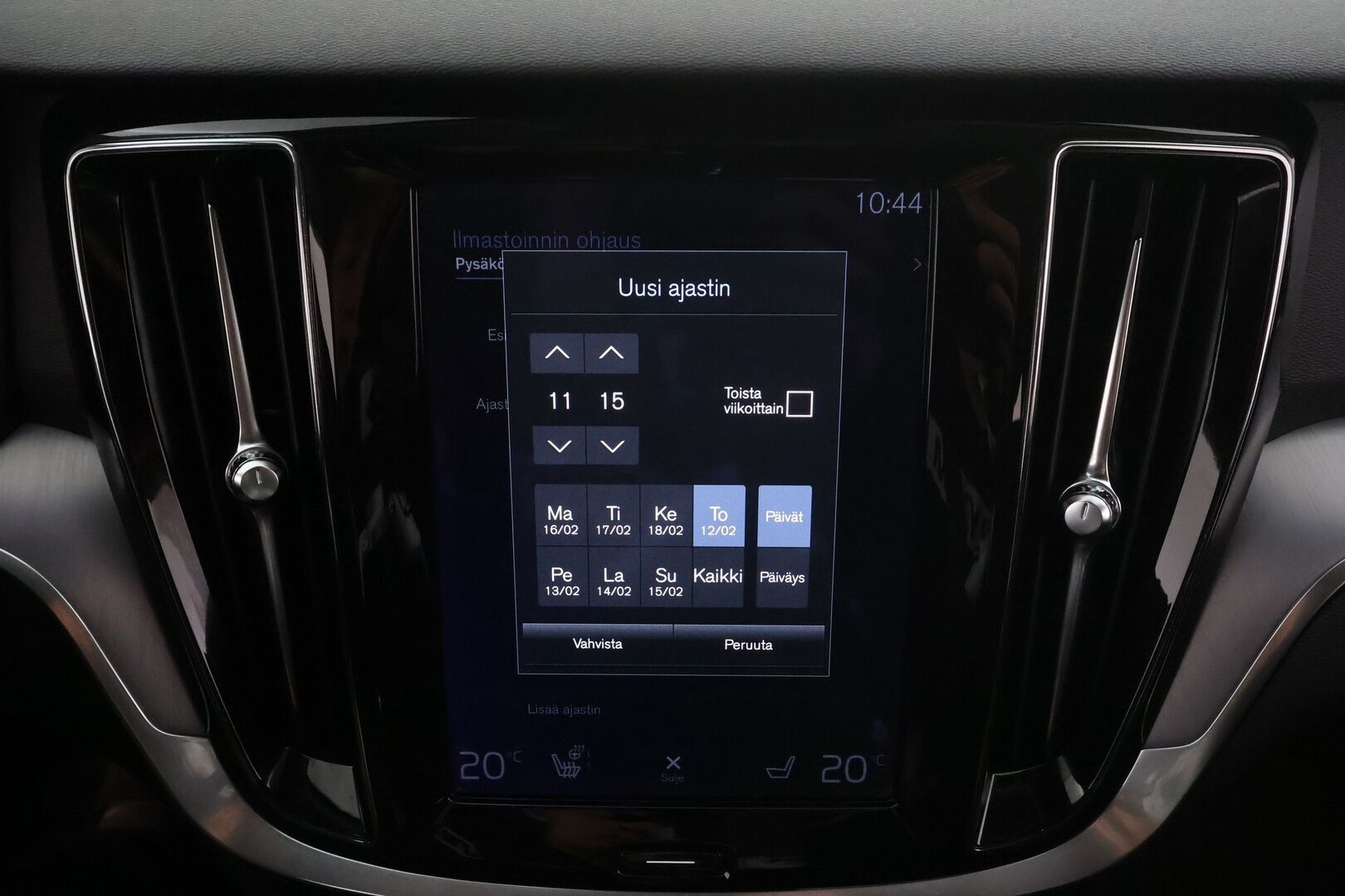 Volvo V60 Cross Country 2022 B4 AWD D-MHEV Business Edition aut * Webasto / Adapt.Vakkari / Koukku / High Perf Audio / P-Kamera / Apple&Android! - 1.Om Suomi-auto / Kahdet Renkaat - HULLUT AVAJAISHULINAT KORKOTARJOUS 3,29 %