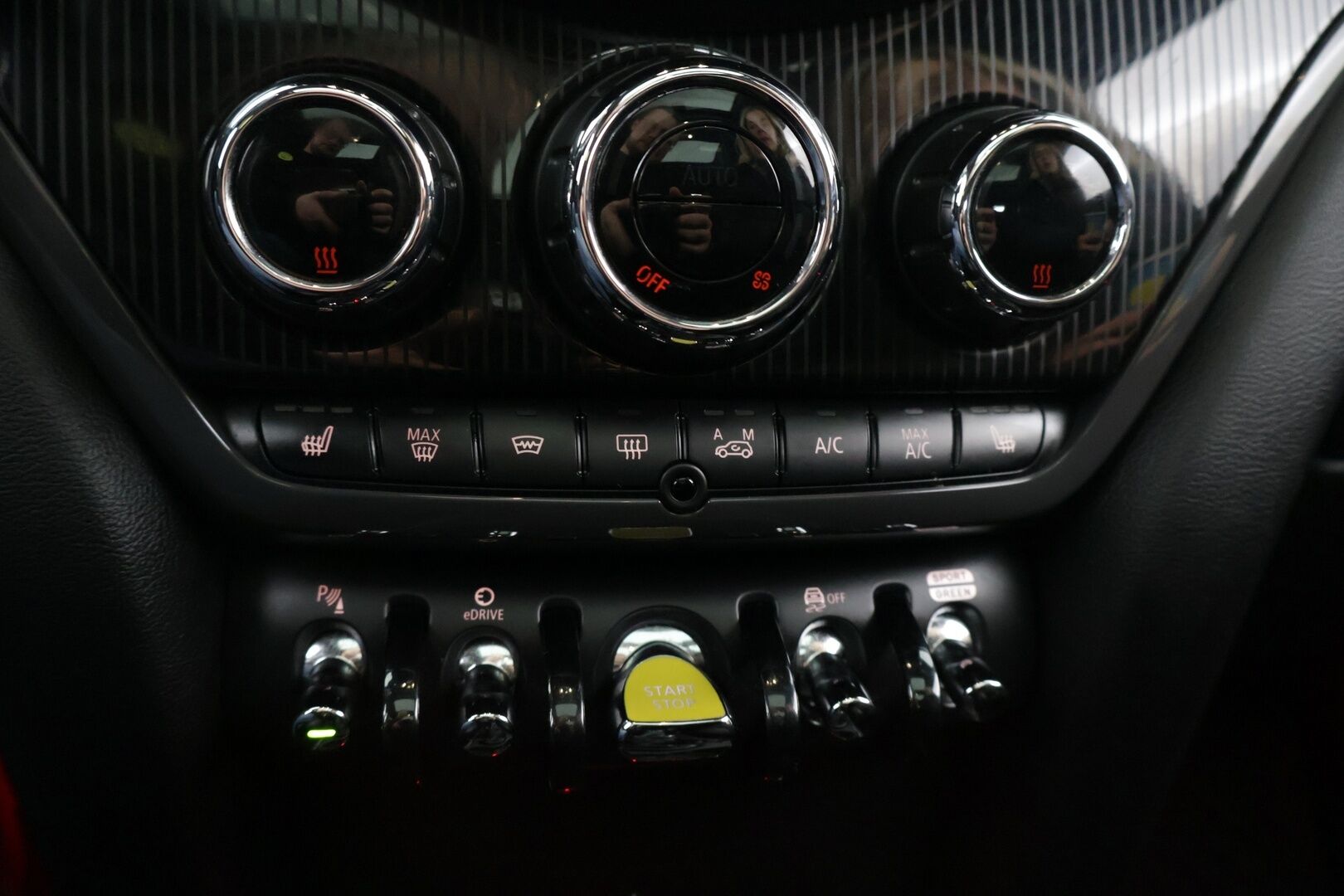 Mini Countryman 2019 Countryman Cooper SE ALL4 Farmari (AC) 4ov 1499cm3 A