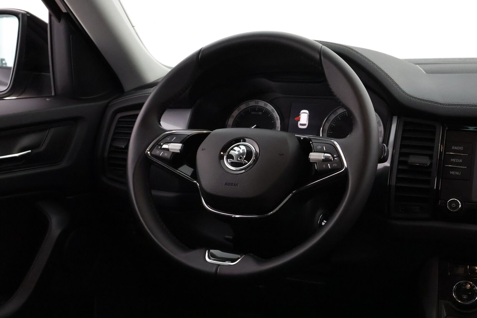 Skoda Kodiaq 2022 2.0 TDI 150 Active DSG Aut. - Suomen edullisin FACELIFT / 1-om. Suomi-auto / Webasto / Koukku / Vakkari / Tutkat / LED-valot / Apple&Android / 2x renkaat