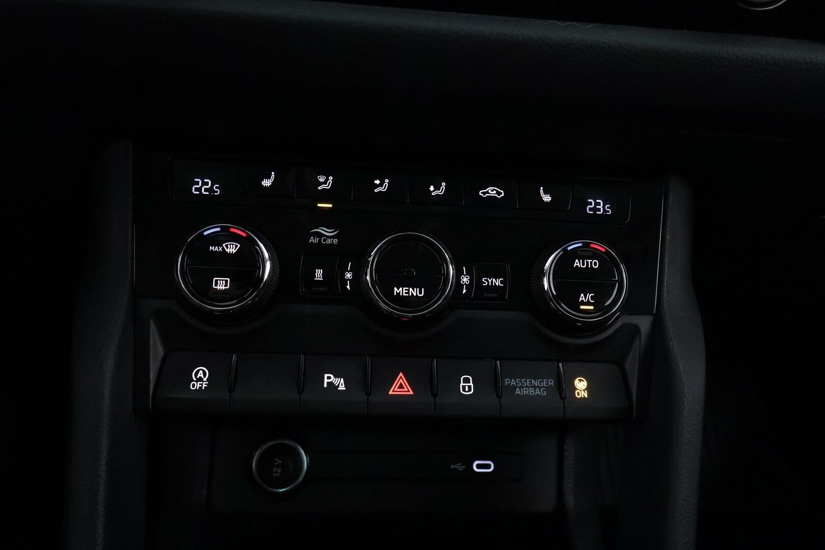 Skoda Kodiaq 2022 2.0 TDI 150 Active DSG Aut. - Suomen edullisin FACELIFT / 1-om. Suomi-auto / Webasto / Koukku / Vakkari / Tutkat / LED-valot / Apple&Android / 2x renkaat