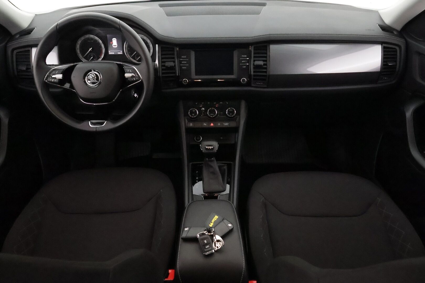 Skoda Kodiaq 2022 2.0 TDI 150 Active DSG Aut. - Suomen edullisin FACELIFT / 1-om. Suomi-auto / Webasto / Koukku / Vakkari / Tutkat / LED-valot / Apple&Android / 2x renkaat