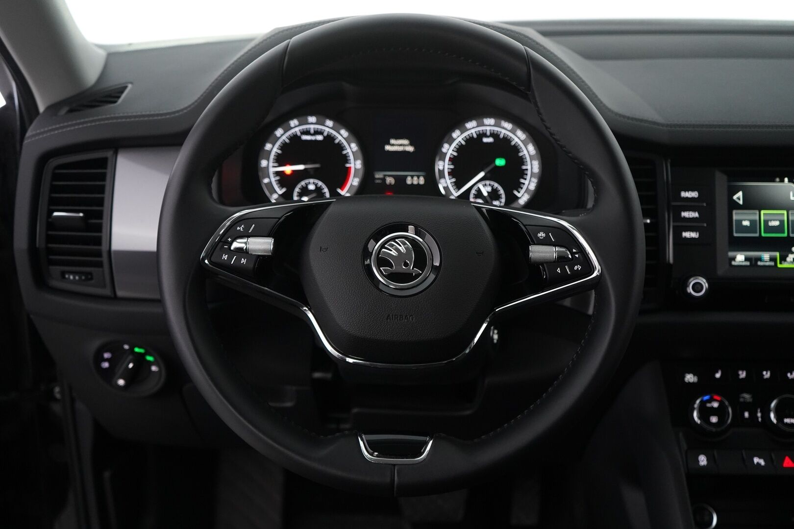 Skoda Kodiaq 2022 2.0 TDI 150 Active DSG Aut. - Suomen edullisin FACELIFT / 1-om. Suomi-auto / Webasto / Koukku / Vakkari / Tutkat / LED-valot / Apple&Android / 2x renkaat