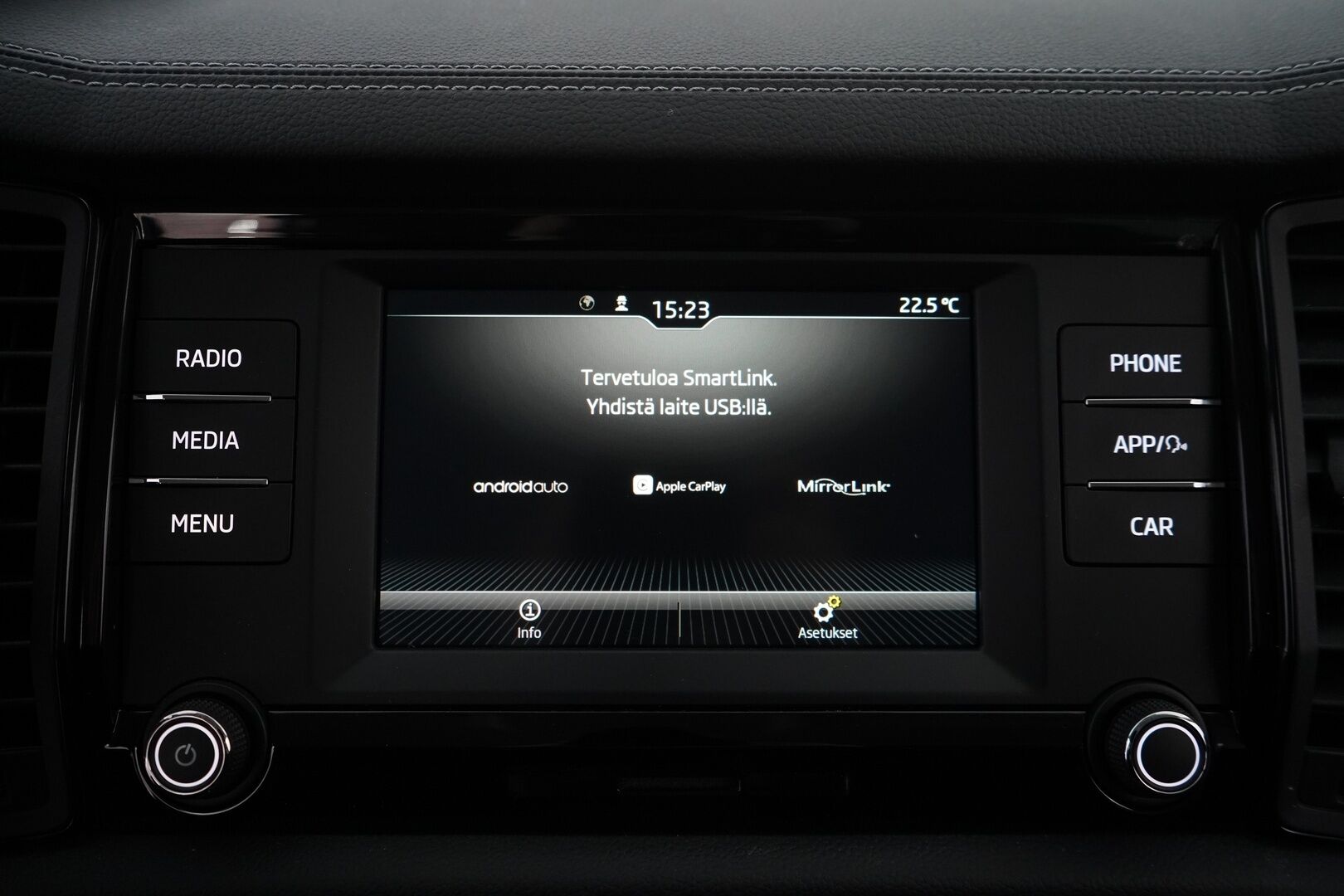 Skoda Kodiaq 2022 2.0 TDI 150 Active DSG Aut. - Suomen edullisin FACELIFT / 1-om. Suomi-auto / Webasto / Koukku / Vakkari / Tutkat / LED-valot / Apple&Android / 2x renkaat