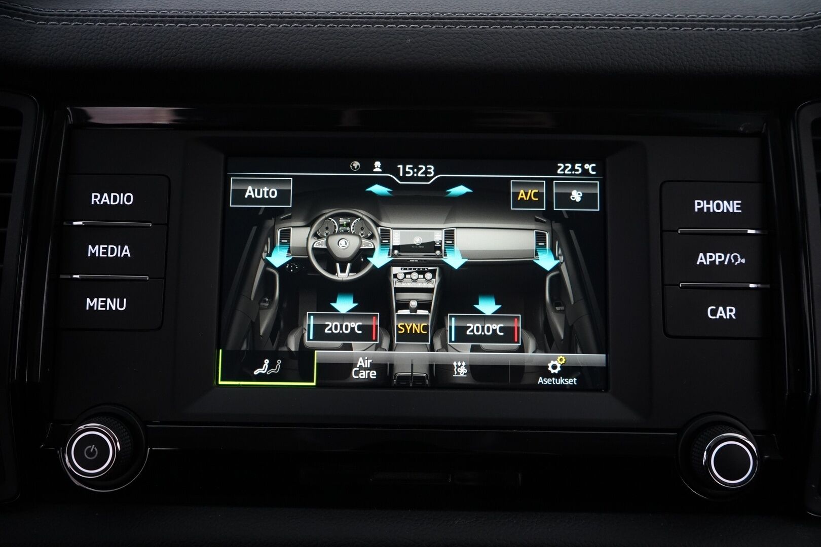 Skoda Kodiaq 2022 2.0 TDI 150 Active DSG Aut. - Suomen edullisin FACELIFT / 1-om. Suomi-auto / Webasto / Koukku / Vakkari / Tutkat / LED-valot / Apple&Android / 2x renkaat