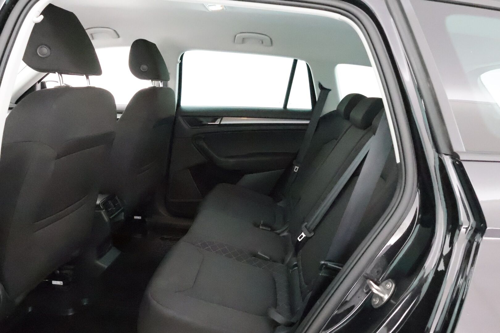 Skoda Kodiaq 2022 2.0 TDI 150 Active DSG Aut. - Suomen edullisin FACELIFT / 1-om. Suomi-auto / Webasto / Koukku / Vakkari / Tutkat / LED-valot / Apple&Android / 2x renkaat