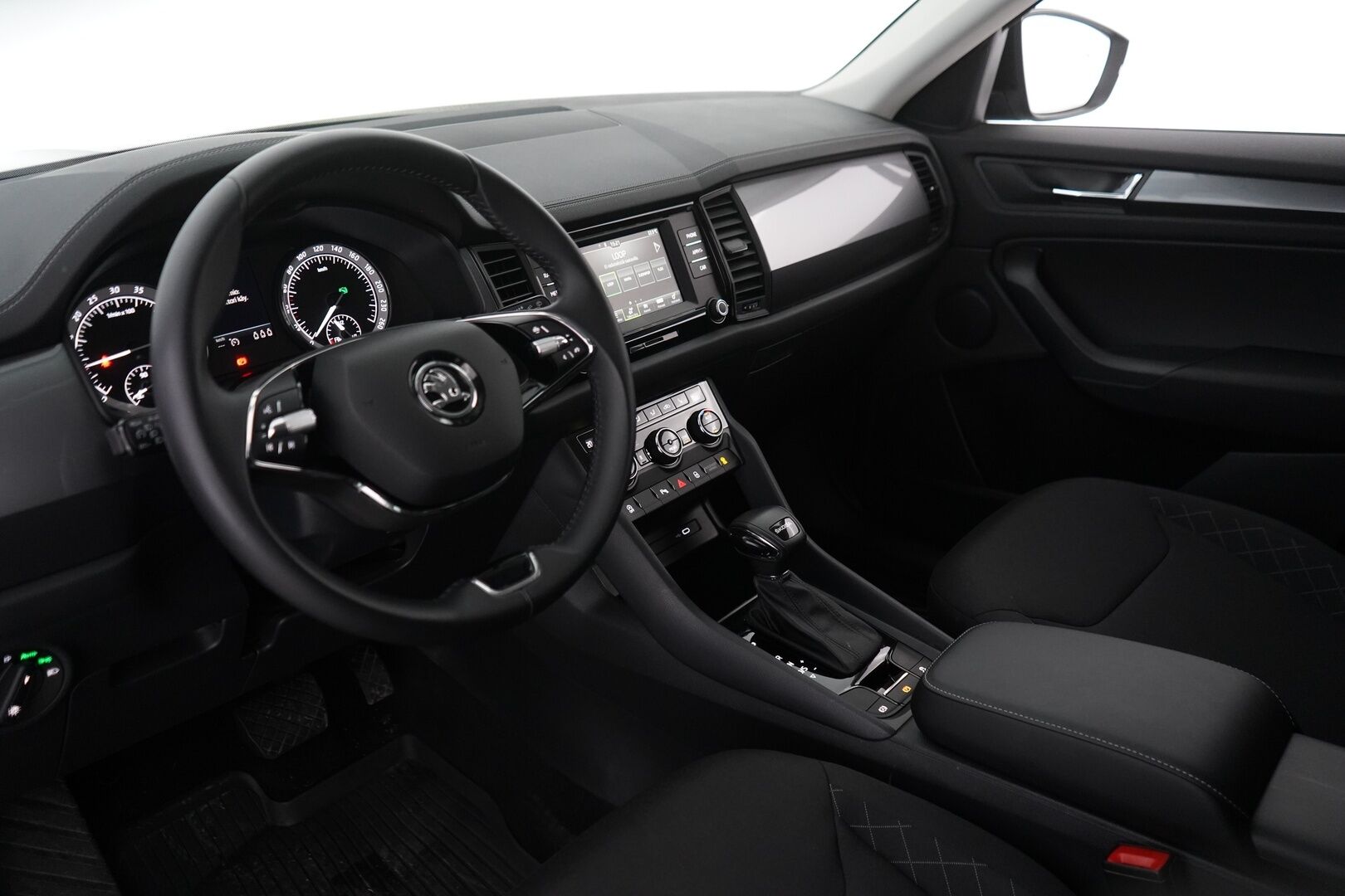Skoda Kodiaq 2022 2.0 TDI 150 Active DSG Aut. - Suomen edullisin FACELIFT / 1-om. Suomi-auto / Webasto / Koukku / Vakkari / Tutkat / LED-valot / Apple&Android / 2x renkaat