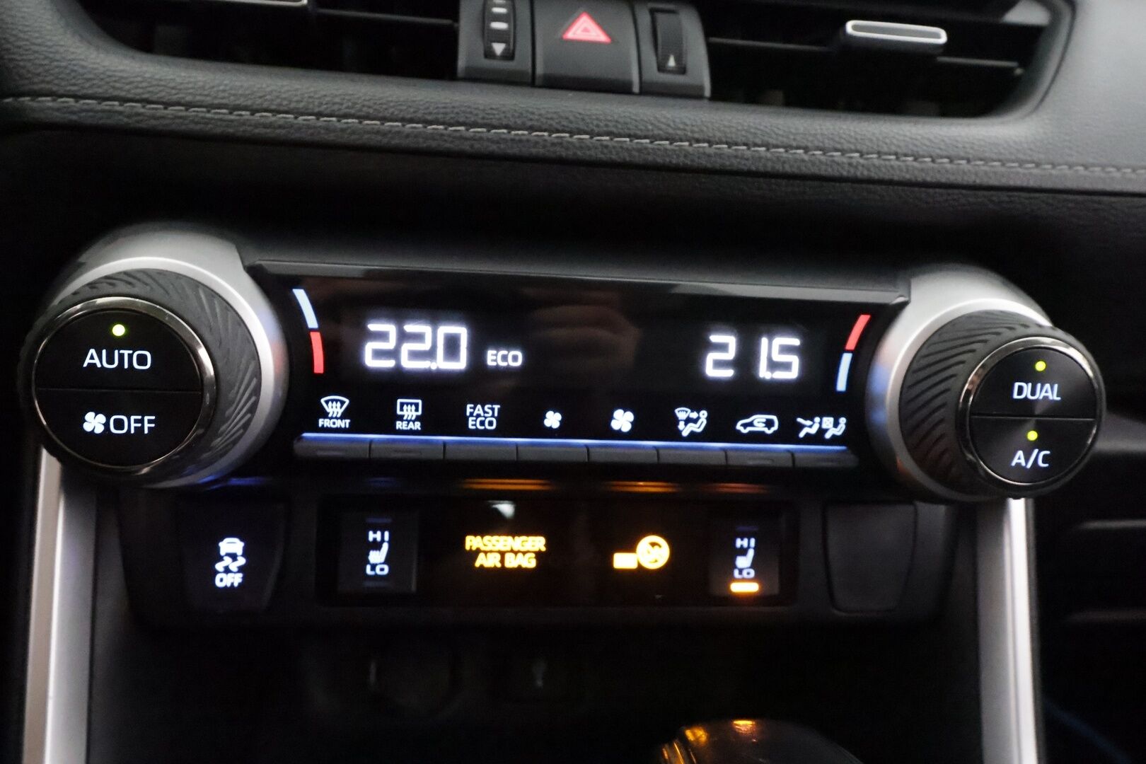Toyota RAV4 2022 2,5 Hybrid Plus Edition - | 1-om suomiauto | Webasto | ACC | P.kamera ja tutkat | Navi | LED | LTA | Keyless | Lämm. ratti | Lämm. tuulilasi | Merkkihuollot | 2x renkaat aluin |
