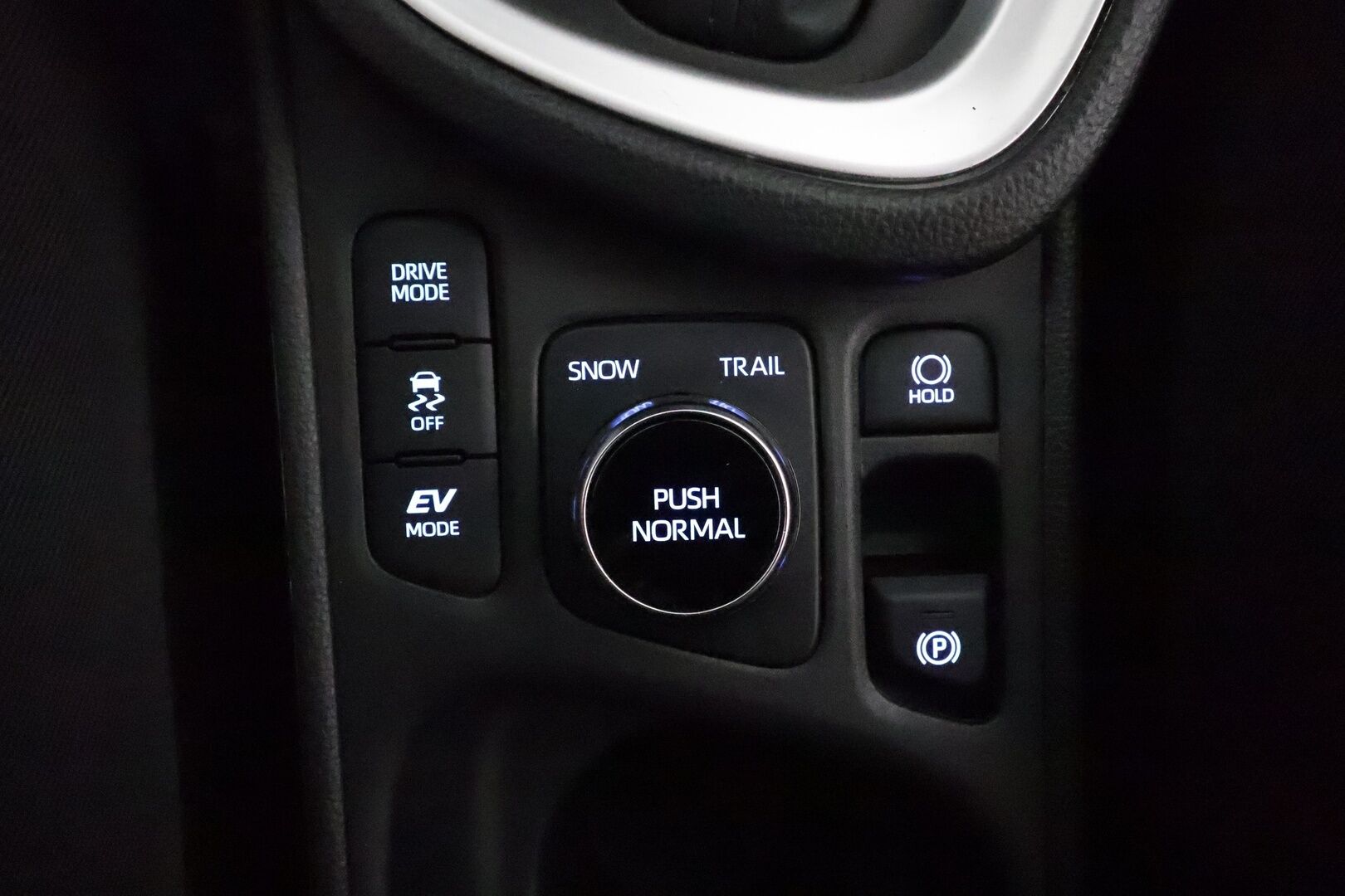 Toyota Yaris Cross 2022 1,5 Hybrid AWD-i Intense *ACC / P.kamera / Navi / LED / KeylessGo / Apple&Android* - Suomi-auto / Kahdet renkaat aluvanteilla / Merkkihuollettu