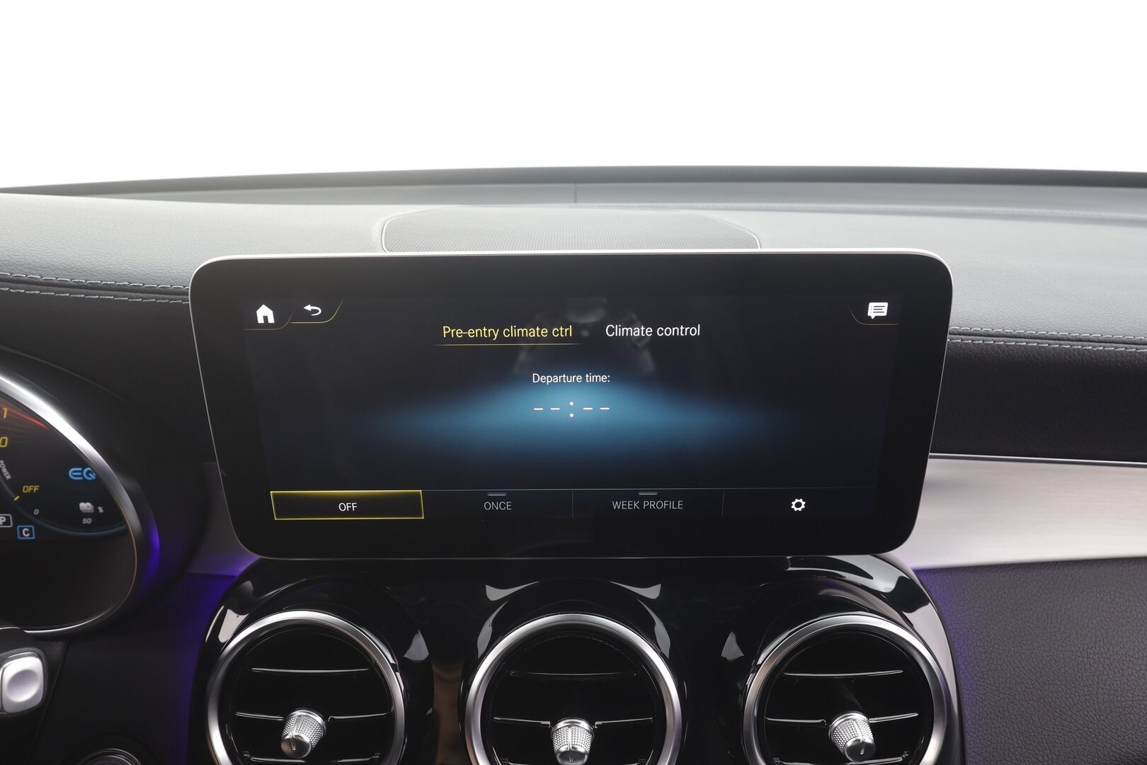 Mercedes-Benz GLC 2022 300 e 4MATIC A Business Coupé - | Koukku | Digimittaristo | Sporttipenkit | Puolinahat | P.kamera | Ambient | LED | Apple & Android | 2x renkaat aluin | 1-om suomiauto | ALV | 