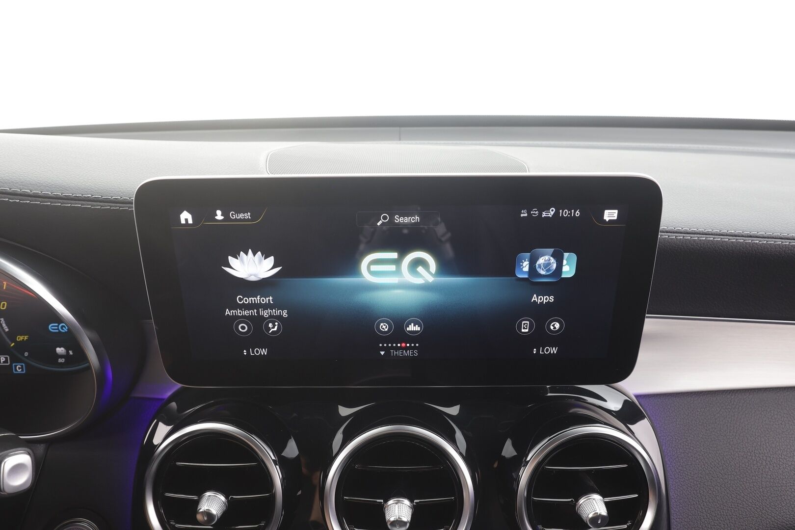 Mercedes-Benz GLC 2022 300 e 4MATIC A Business Coupé - | Koukku | Digimittaristo | Sporttipenkit | Puolinahat | P.kamera | Ambient | LED | Apple & Android | 2x renkaat aluin | 1-om suomiauto | ALV | 