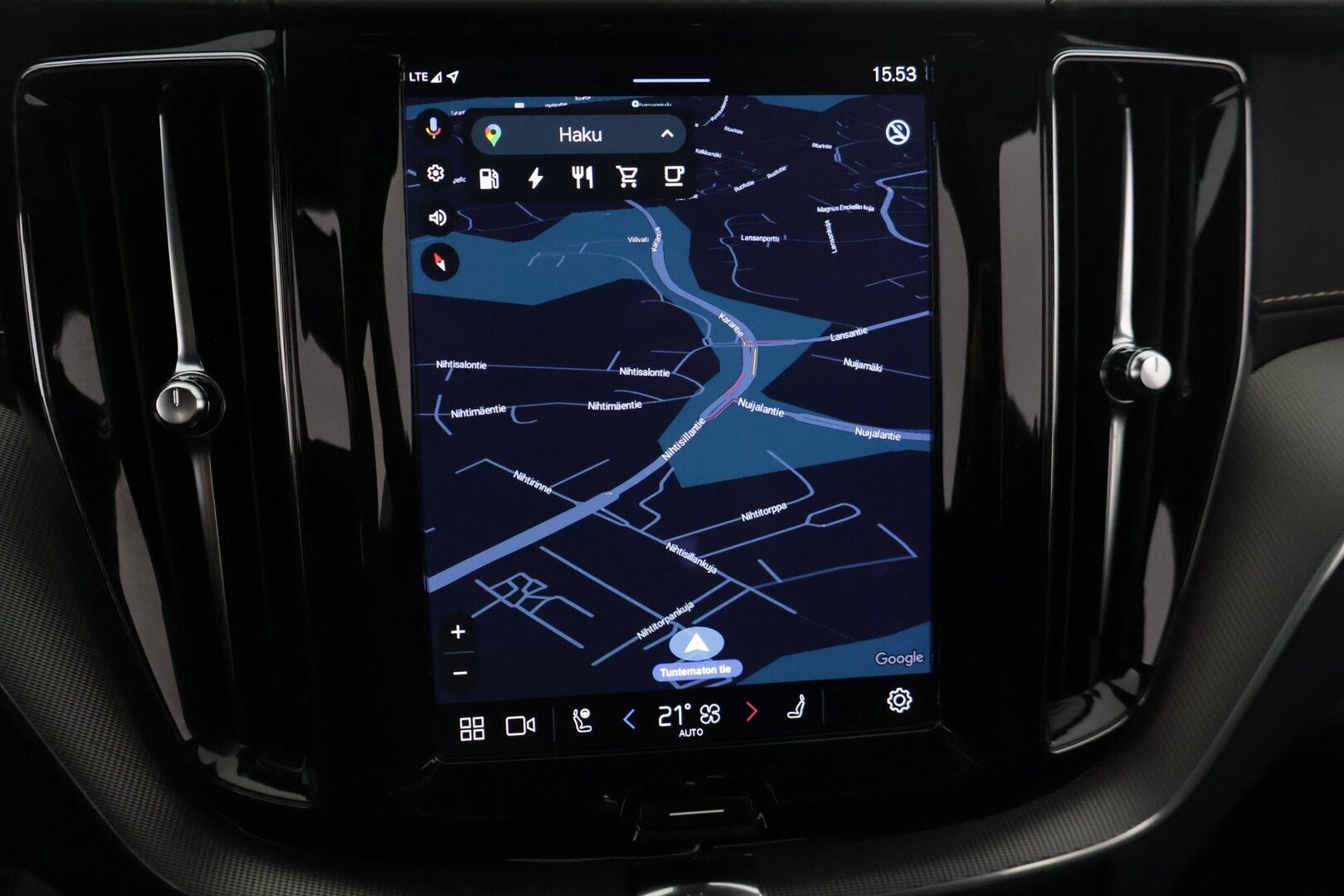 Volvo XC60 2022 T8 AWD Long Range High Performance R-Design Edition aut *Suomi-auto / ACC / Pilot Assist / Panorama / P.kamera / H&K-äänentoisto / VOC / Vetokoukku* - *2x Renkaat & Vanteet / Merkkiliikkeen huoltohistoria / 2x Latauskaapelit / Erad-öljyt vaihdettu*