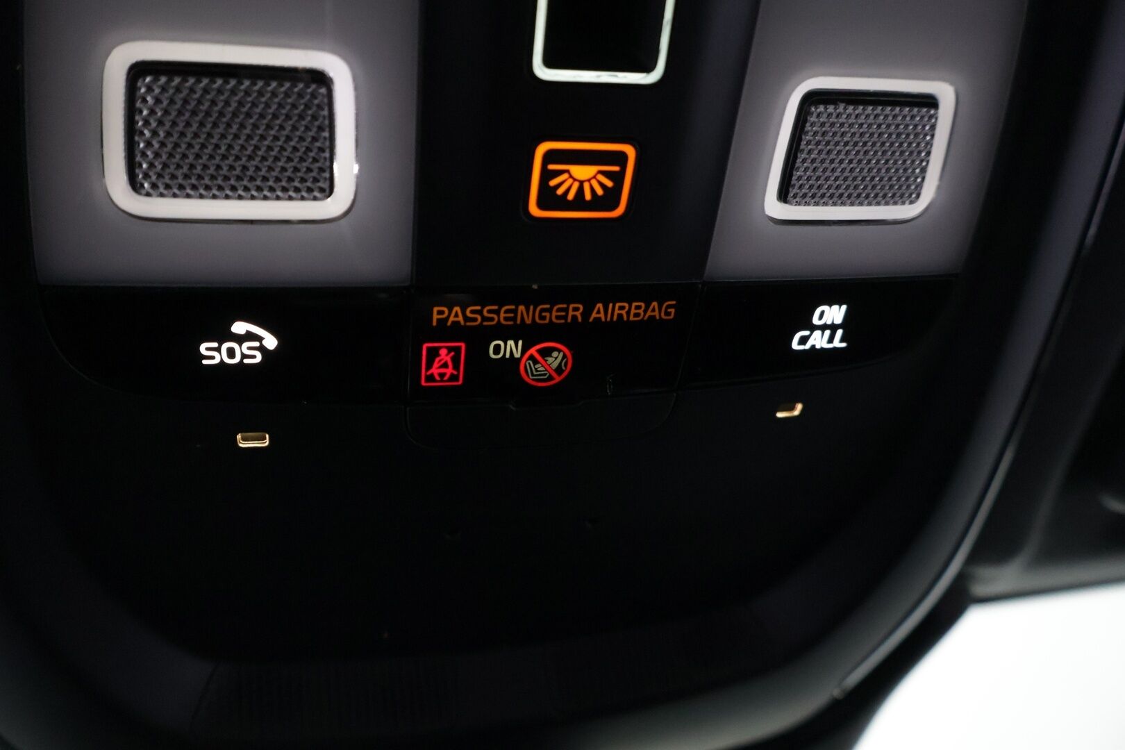 Volvo XC60 2022 T8 AWD Long Range High Performance R-Design Edition aut *Suomi-auto / ACC / Pilot Assist / Panorama / P.kamera / H&K-äänentoisto / VOC / Vetokoukku* - *2x Renkaat & Vanteet / Merkkiliikkeen huoltohistoria / 2x Latauskaapelit / Erad-öljyt vaihdettu*