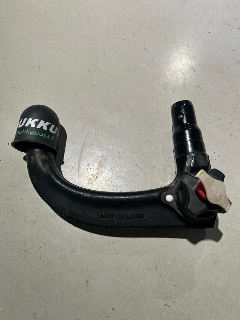 Volvo XC60 2022 T8 AWD Long Range High Performance R-Design Edition aut *Suomi-auto / ACC / Pilot Assist / Panorama / P.kamera / H&K-äänentoisto / VOC / Vetokoukku* - *2x Renkaat & Vanteet / Merkkiliikkeen huoltohistoria / 2x Latauskaapelit / Erad-öljyt vaihdettu*