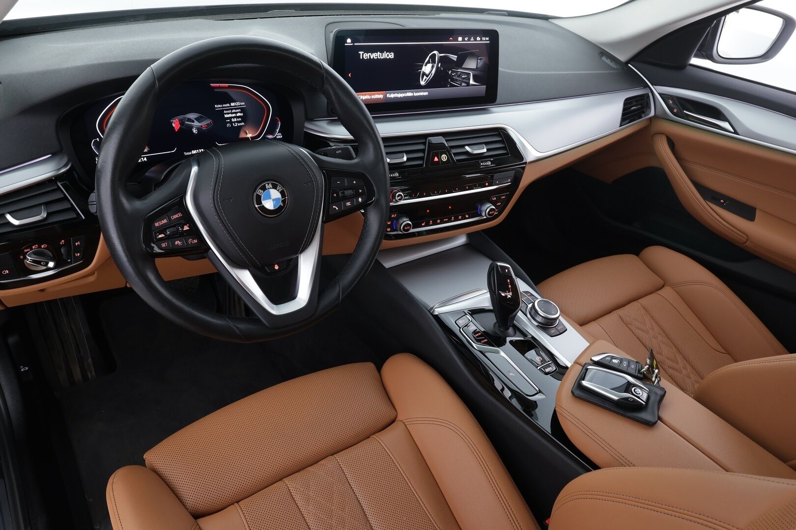 BMW 520 2022 G30 Sedan 520d A xDrive MHEV * HiFi / Webasto / Koukku / ACC / LED / P.kamera / Sporttinahat / Navi / Comfort Access * - 1-om Suomi-auto / Kahdet renkaat / Merkkihuollettu!