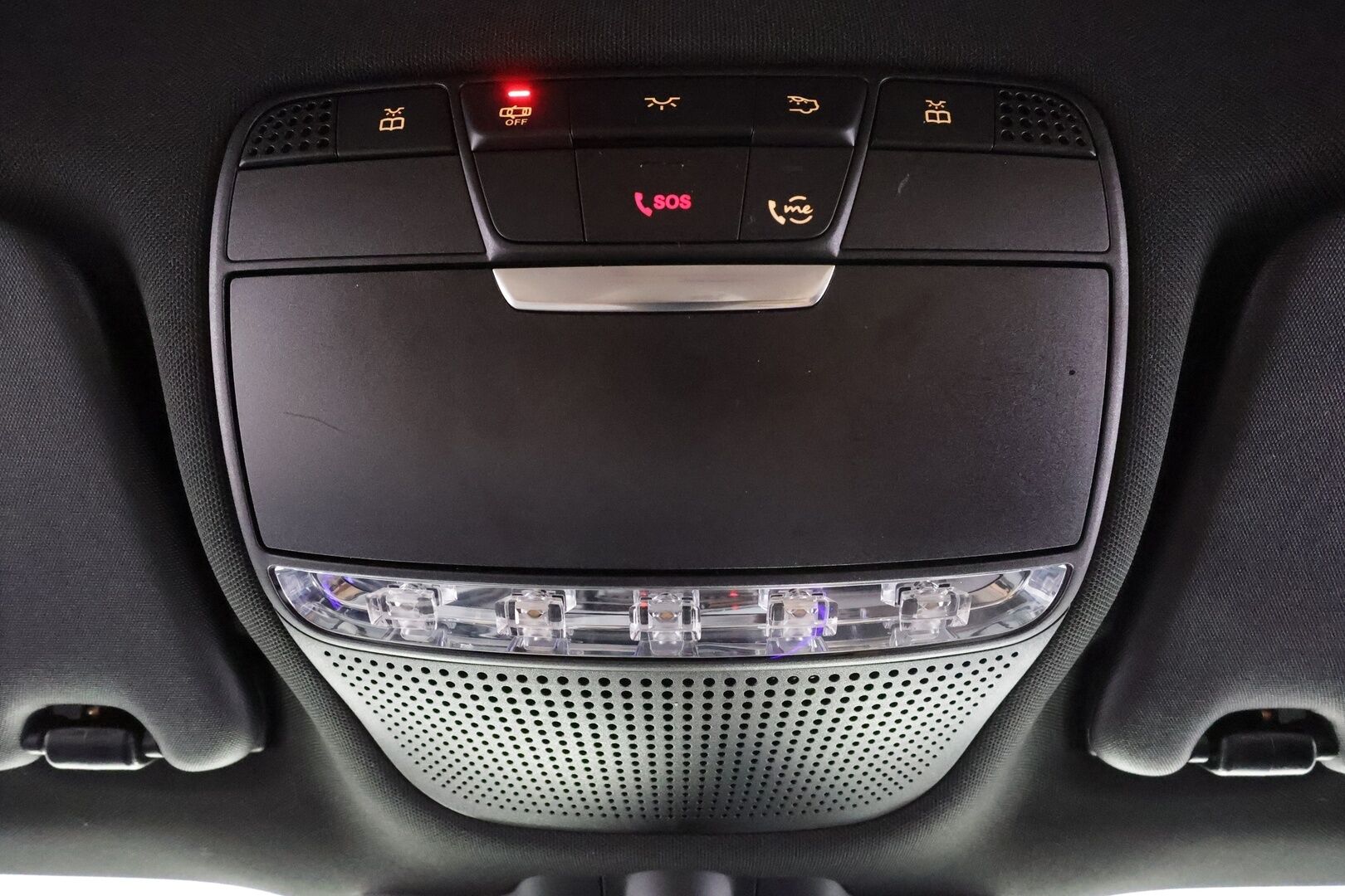 Mercedes-Benz EQC 2022 400 4MATIC Business AMG * Distronic+ / Multibeam-LED / KeyLess / Koukku / Lisälämmitin / Osasähköt / SporttiNahat * - Suomi-auto / Kahdet Renkaat / Akku kuntotarkastettu! 