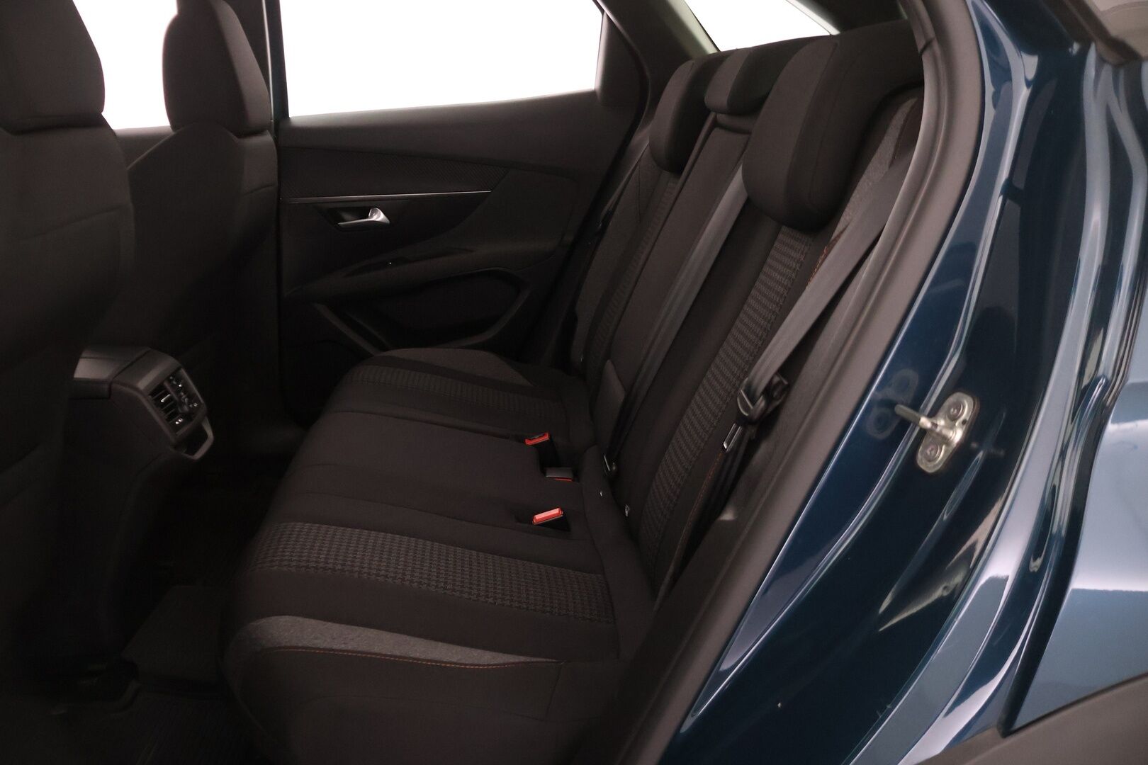 Peugeot 3008 2022 Active Pack PureTech 130 EAT8-automaatti - Facelift | LED | Hihna tehty 2/2026 | Vakkari | APP-Connect 