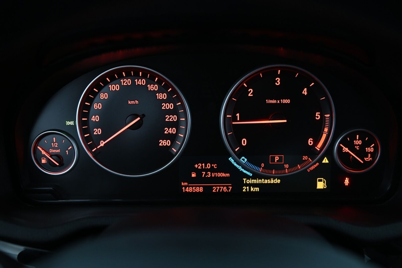 BMW X3 2016 F25 xDrive20d A Business *Harman Kardon / Prof Navi / M-sport ratti* - *Juuri tullut / siisti / täydellinen merkkihuoltohistoria*
