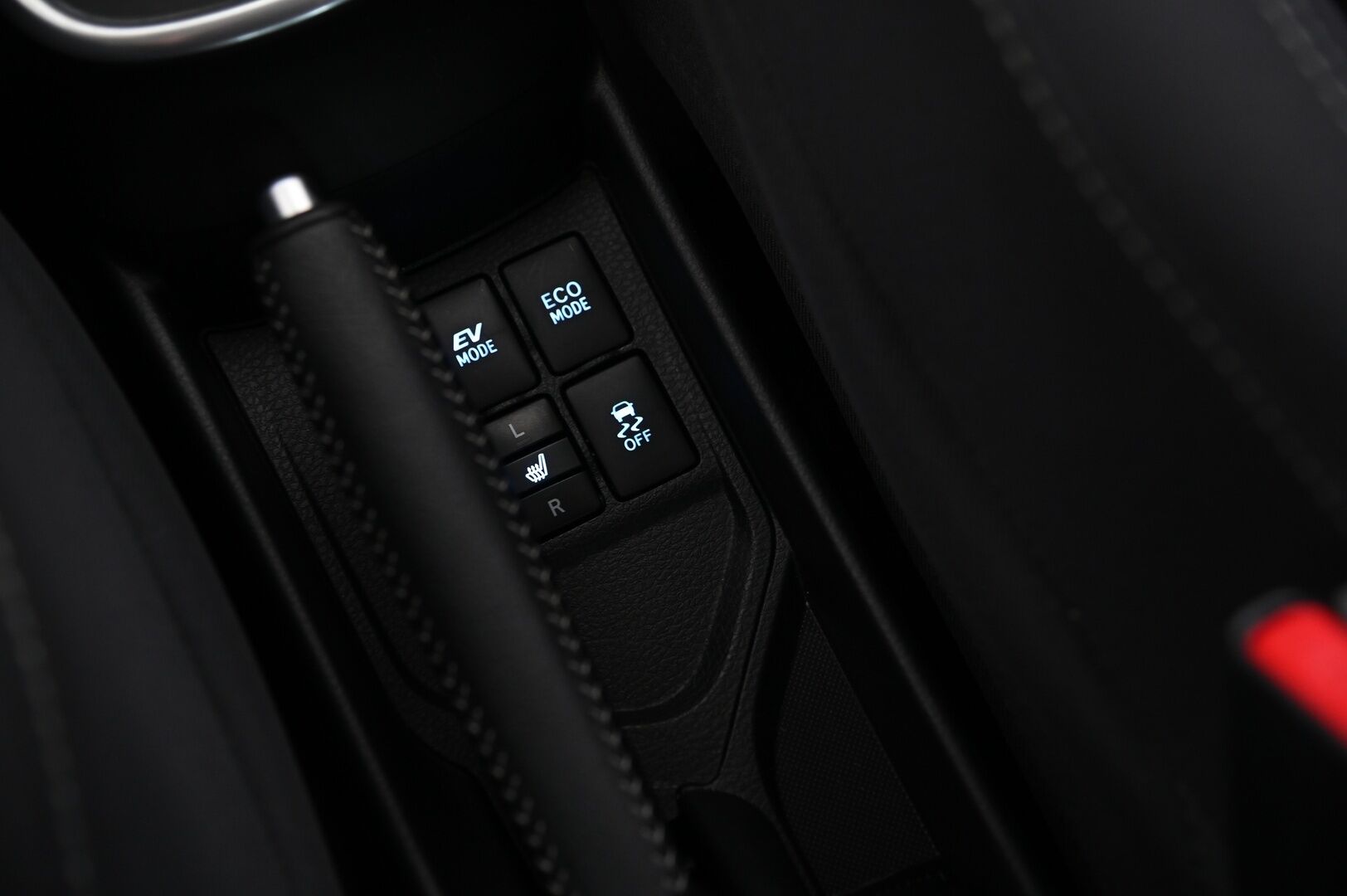 Toyota Yaris 2019 1,5 Hybrid Active 5ov *Kamera / Vakkari / Lohko+sisäpistoke / Navi / Suomiauto* - 2x Toyota alut / Merkkihuollettu / 2-omisteinen / Erikoisväri - HULLUT AVAJAISHULINAT KORKOTARJOUS 3,29 %