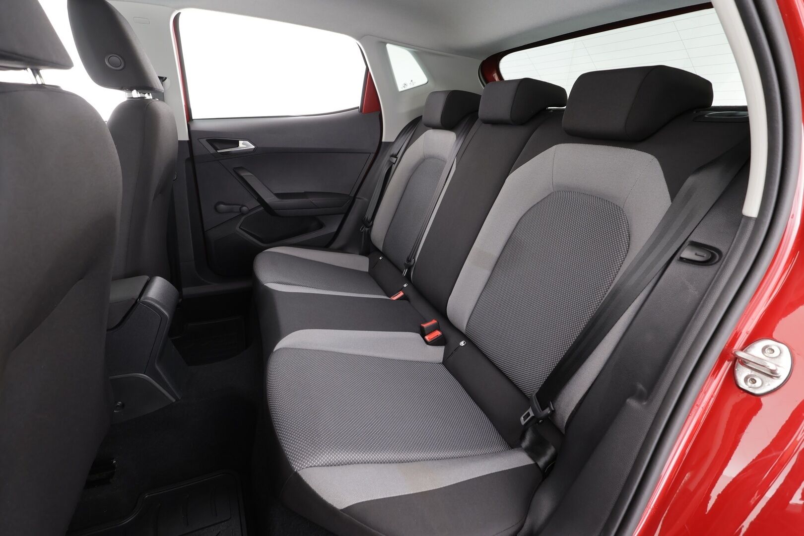 Seat Ibiza 2019 1,0 EcoTSI 115 Style DSG * 1.Om Suomi-auto / ACC / P.tutka / Lohkolämmitin / Bluetooth * - Kahdet renkaat aluvanteilla