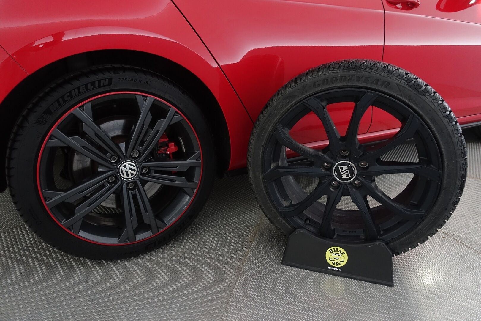 Volkswagen Golf 2019 GTI Performance 2,0 TSI 180 kW (245 hv) DSG-automaatti - | Nahkasisusta | Webasto | Panorama | ACC | Dynaudio | P. Kamera | Navi | Adapt. Valot | BLIS |