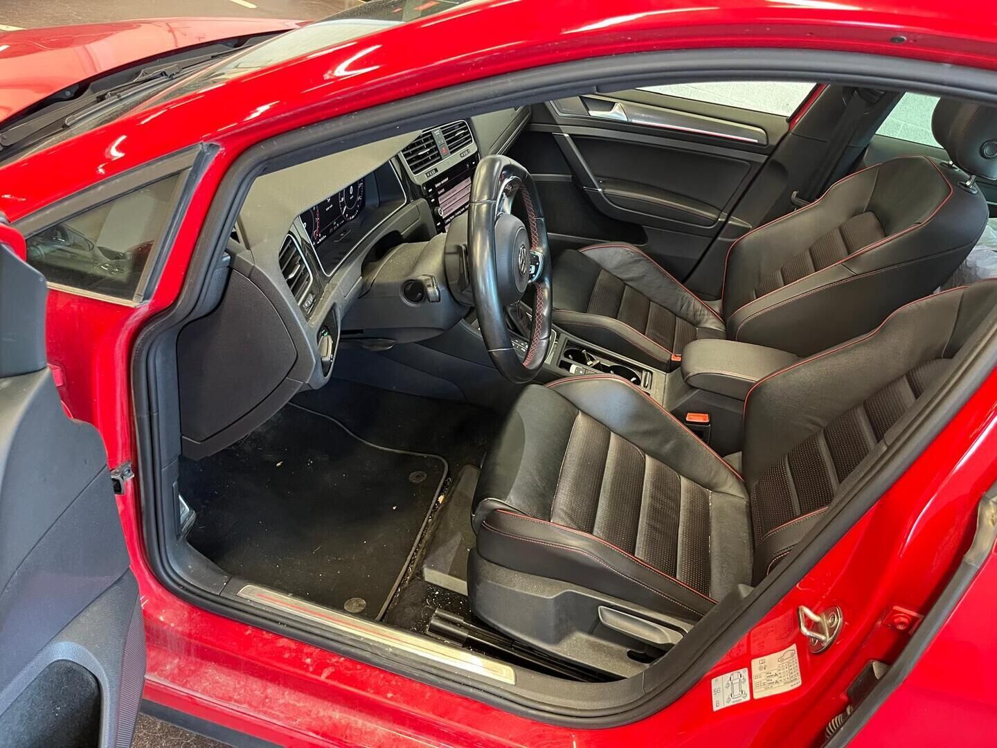 Volkswagen Golf 2019 GTI Performance 2,0 TSI 180 kW (245 hv) DSG-automaatti - | Nahkasisusta | Webasto | Panorama | ACC | Dynaudio | P. Kamera | Navi | Adapt. Valot | BLIS |
