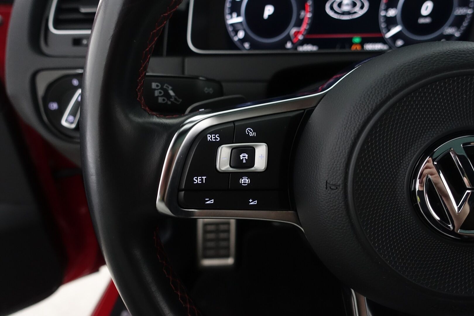 Volkswagen Golf 2019 GTI Performance 2,0 TSI 180 kW (245 hv) DSG-automaatti - | Nahkasisusta | Webasto | Panorama | ACC | Dynaudio | P. Kamera | Navi | Adapt. Valot | BLIS |