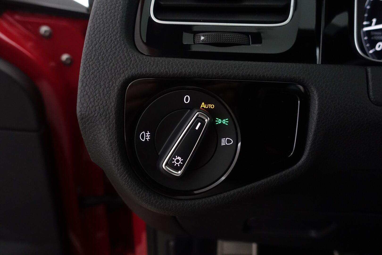 Volkswagen Golf 2019 GTI Performance 2,0 TSI 180 kW (245 hv) DSG-automaatti - | Nahkasisusta | Webasto | Panorama | ACC | Dynaudio | P. Kamera | Navi | Adapt. Valot | BLIS |