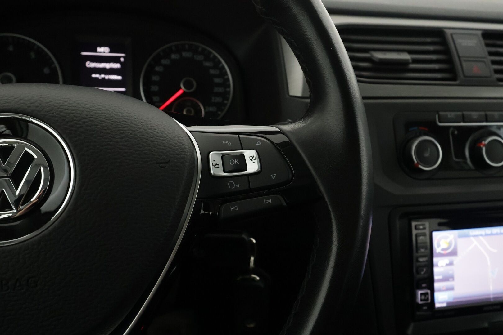 Volkswagen Caddy Maxi 2019 Trendline Family 1,4 TSI 96kW DSG bens. - PA-lämmitin | Vakkari | Koukku | P.tutka | Lisävalo | Navi | Suomi-auto | Kahdet Renkaat | Merkkihuollettu | 