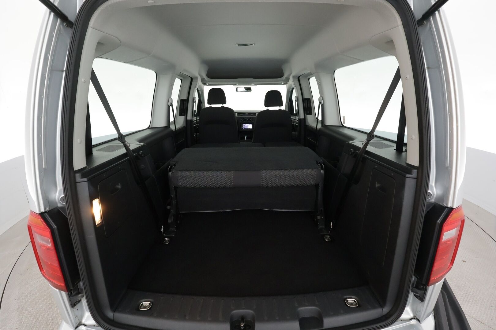 Volkswagen Caddy Maxi 2019 Trendline Family 1,4 TSI 96kW DSG bens. - PA-lämmitin | Vakkari | Koukku | P.tutka | Lisävalo | Navi | Suomi-auto | Kahdet Renkaat | Merkkihuollettu | 